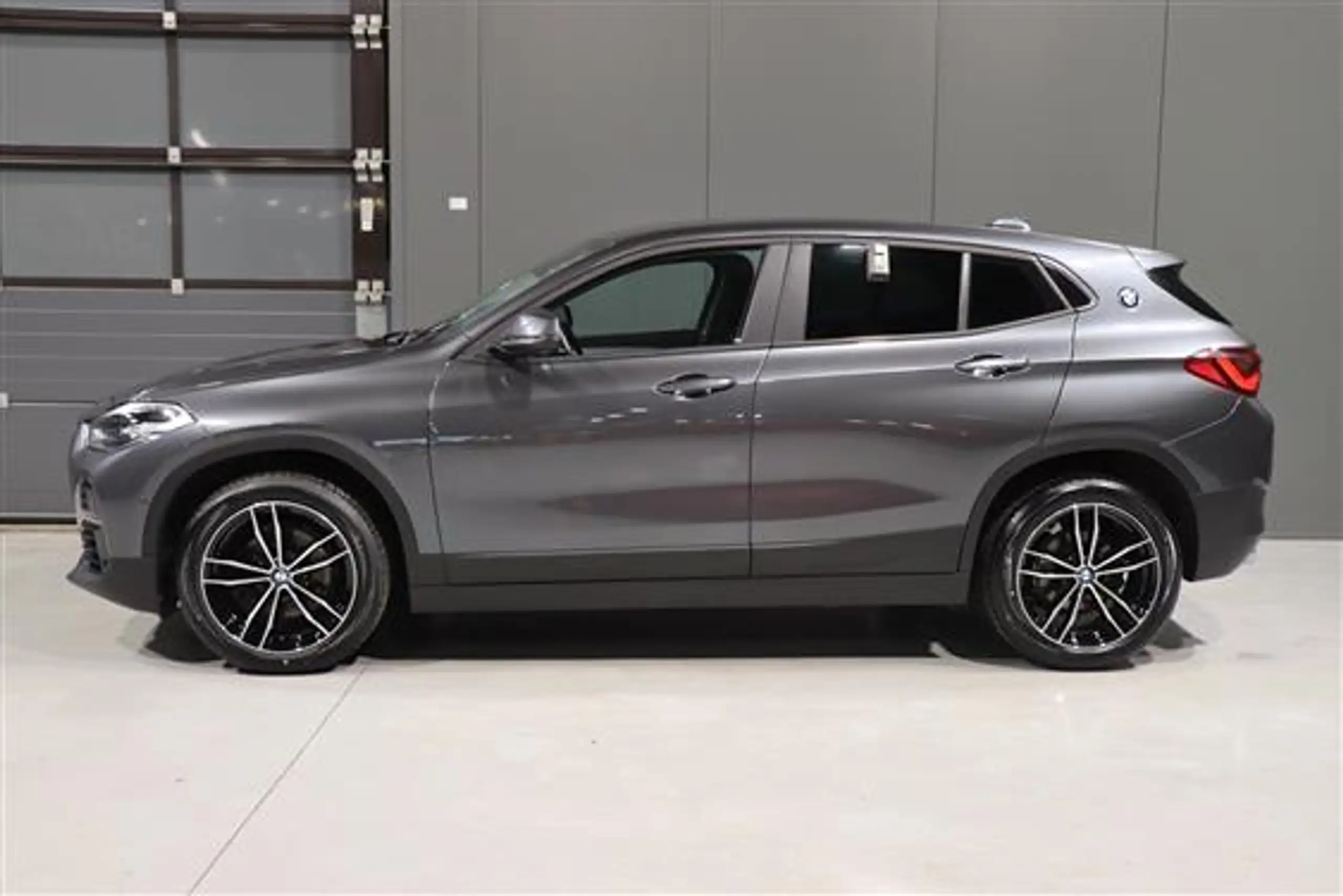 BMW - X2