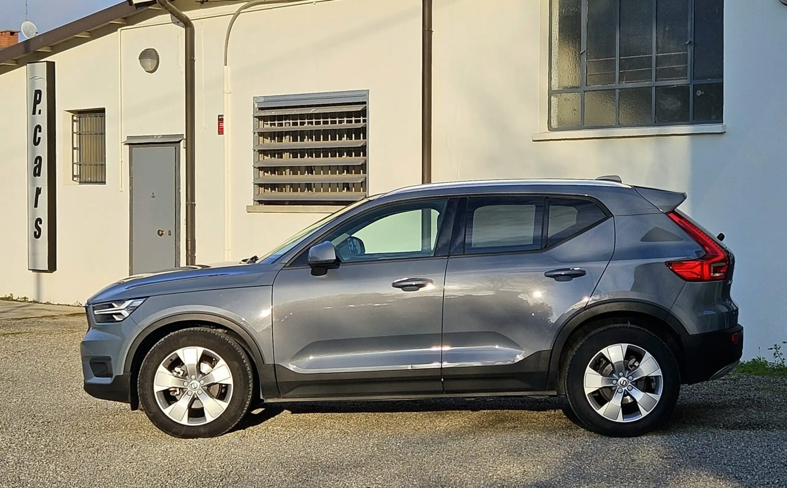 Volvo - XC40