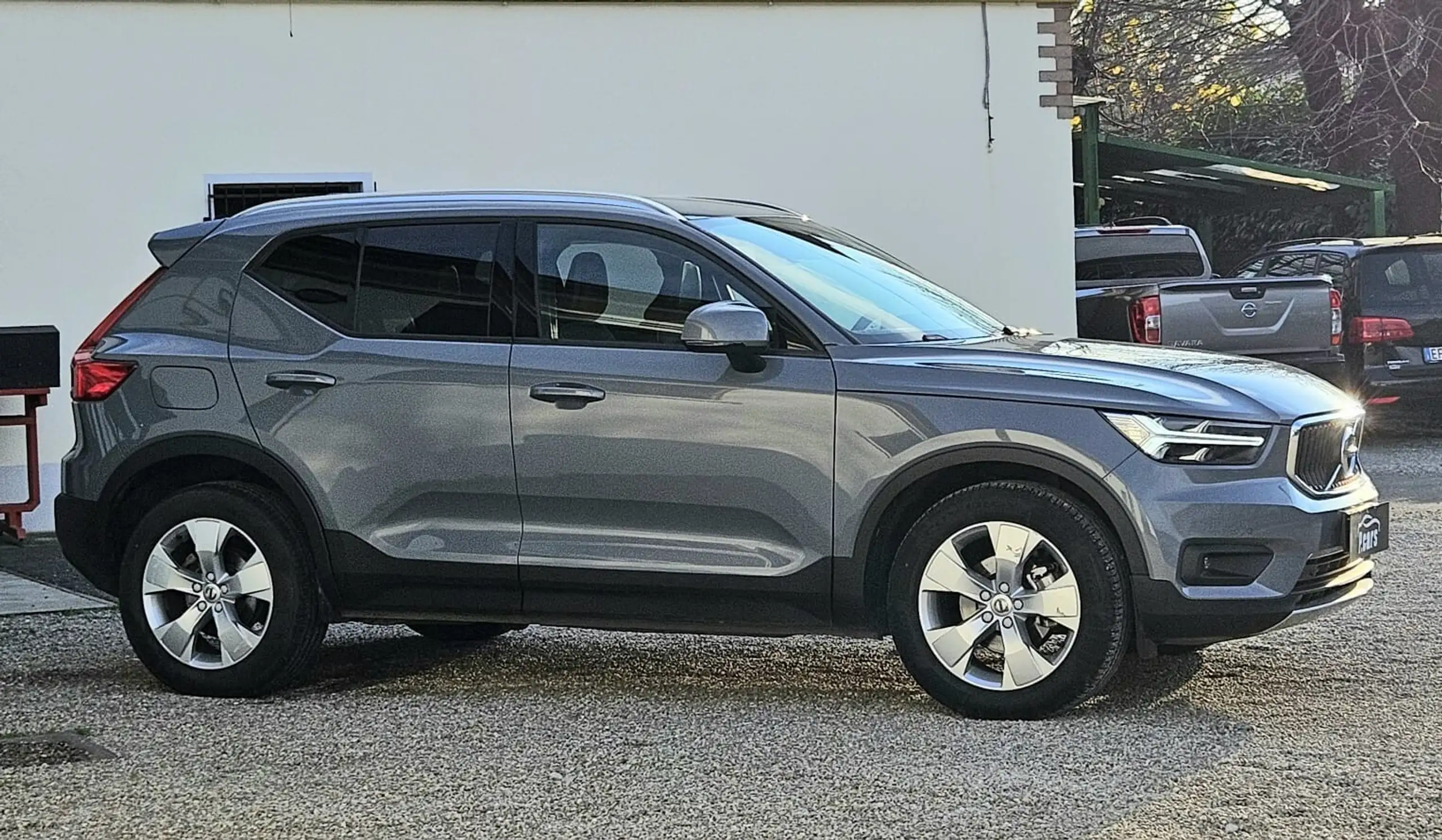 Volvo - XC40