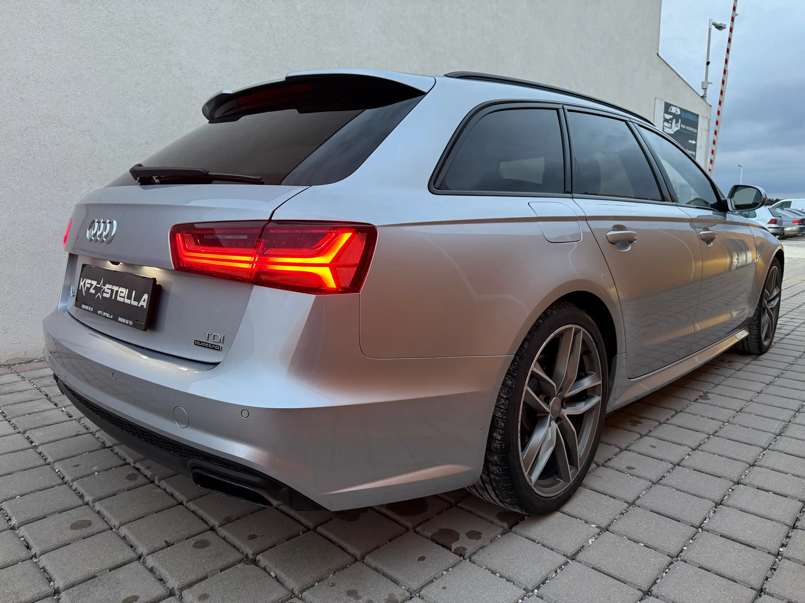 Audi - A6