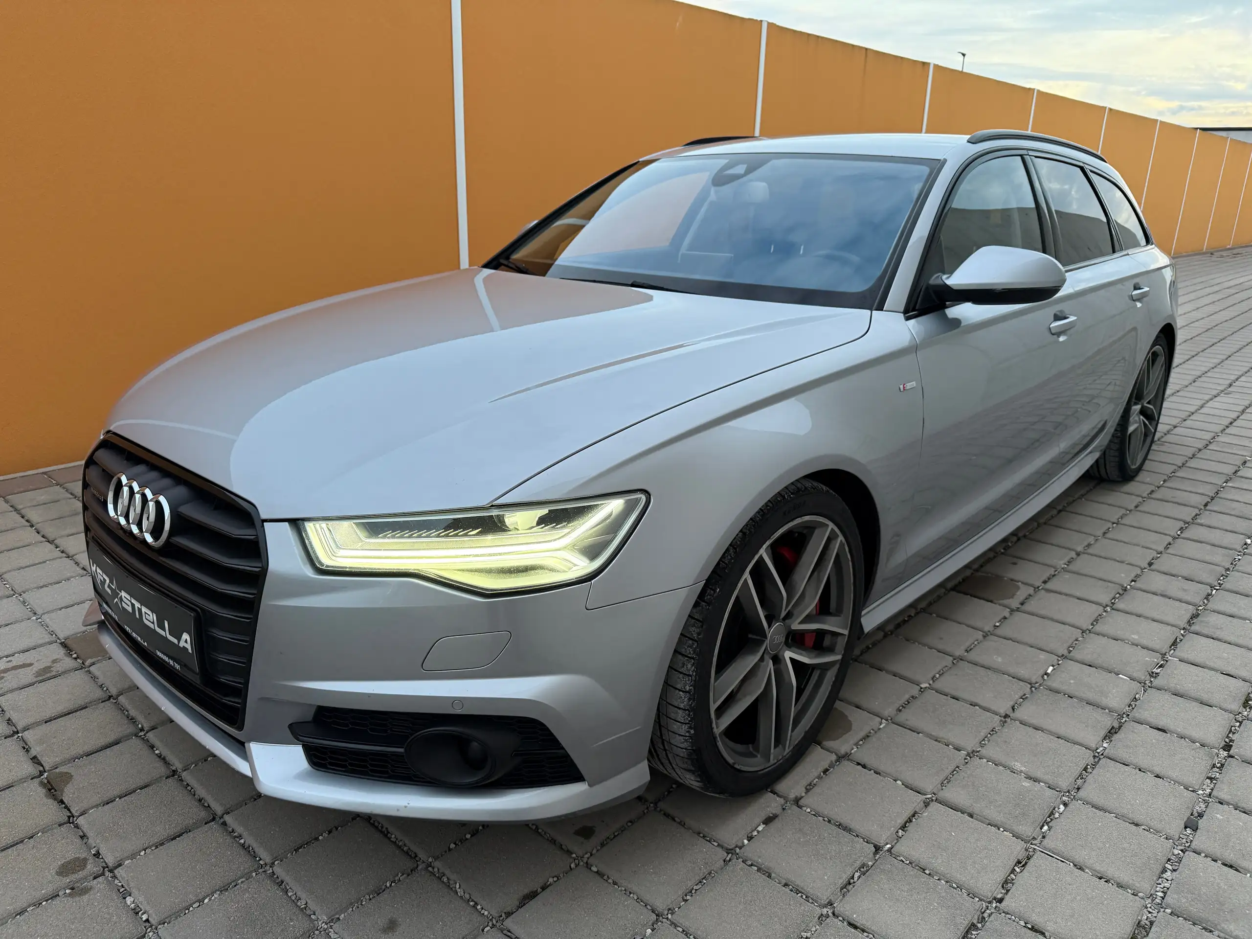 Audi - A6