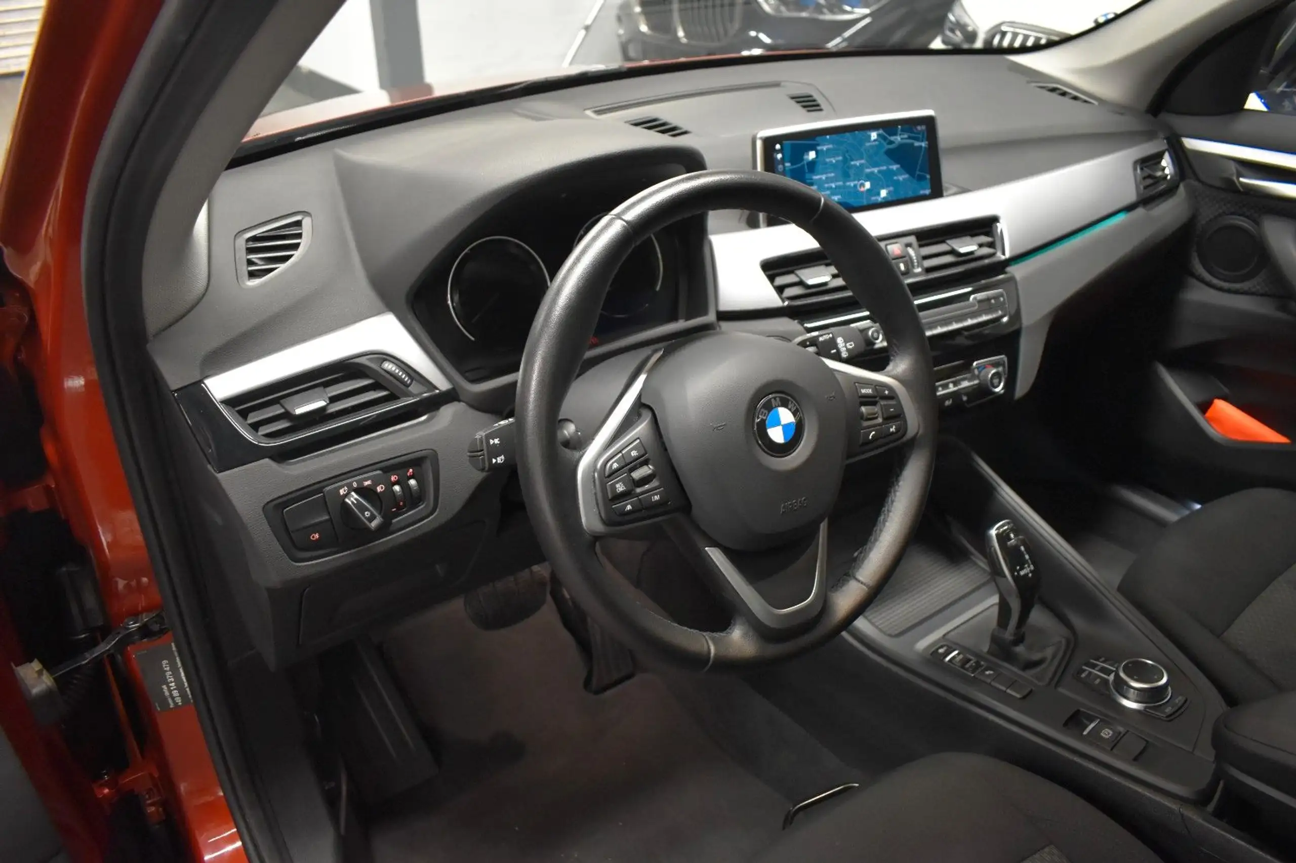 BMW - X1