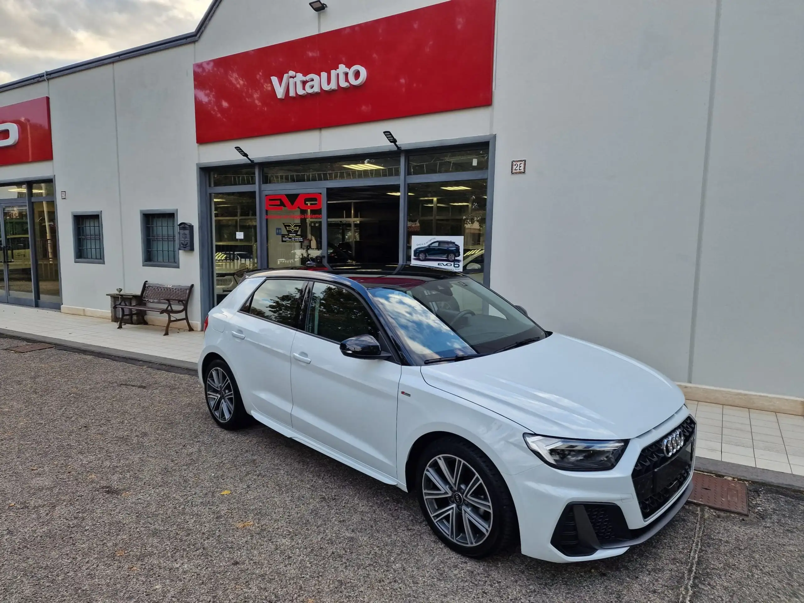 Audi - A1