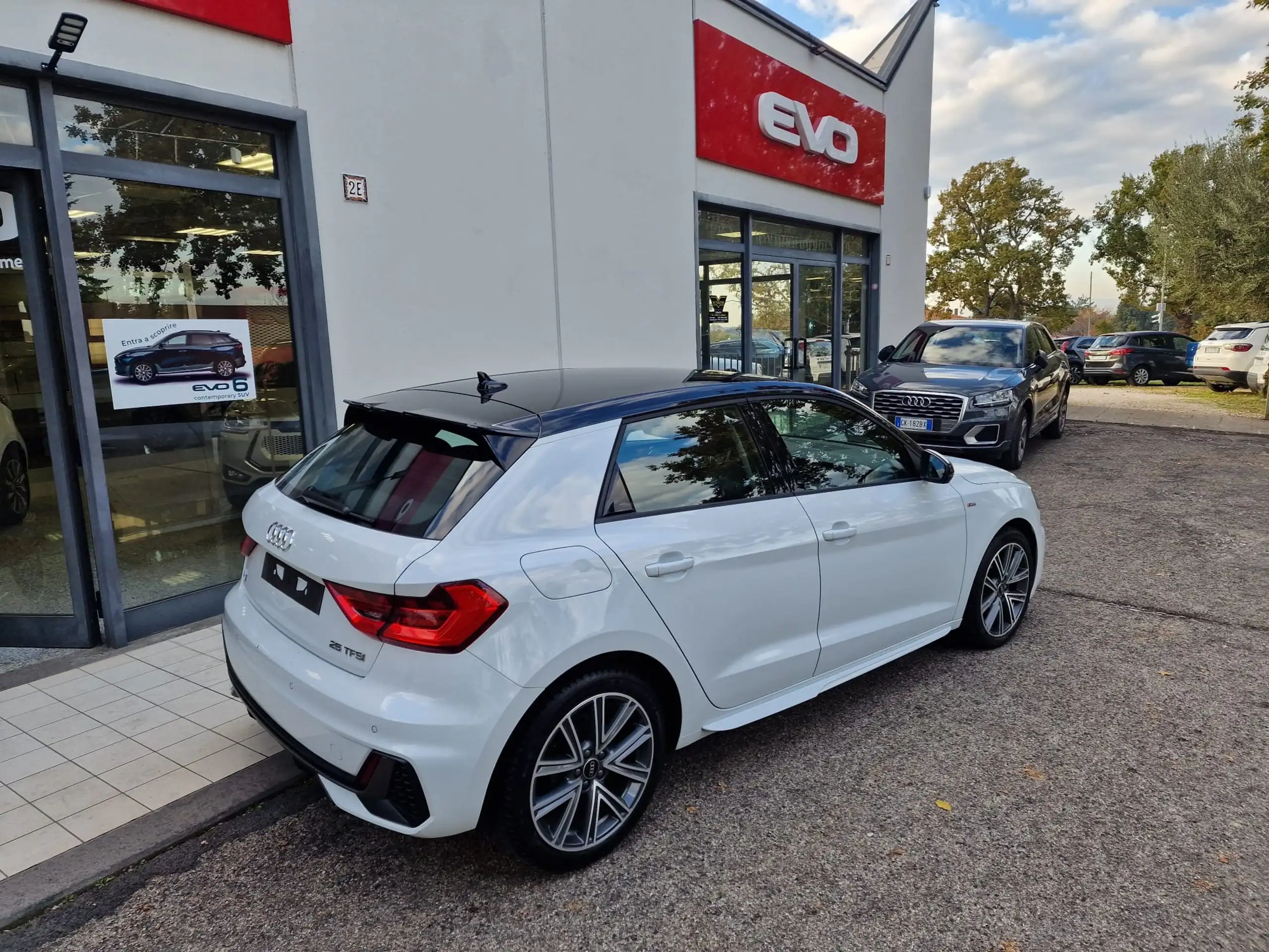 Audi - A1