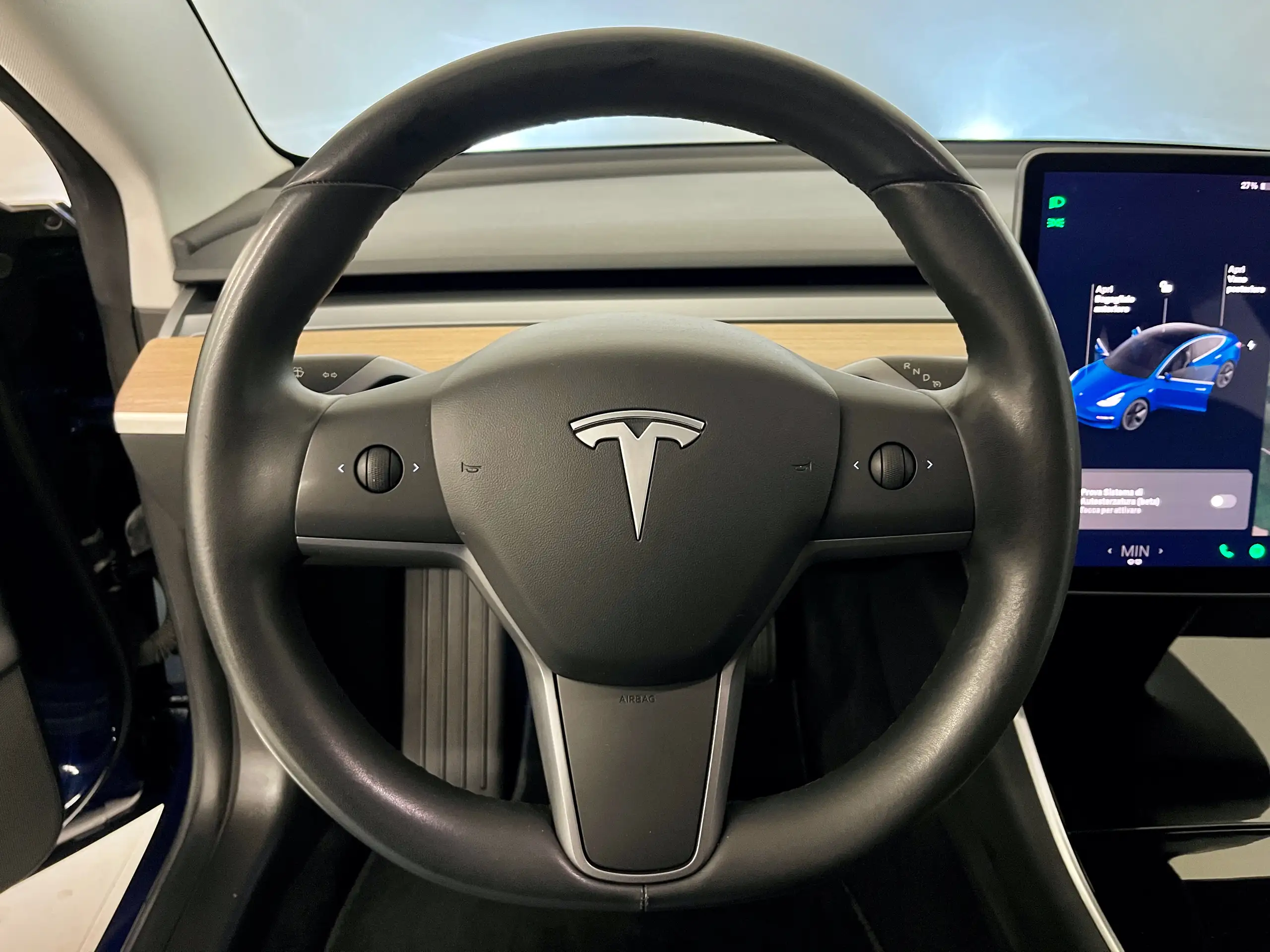 Tesla - Model 3