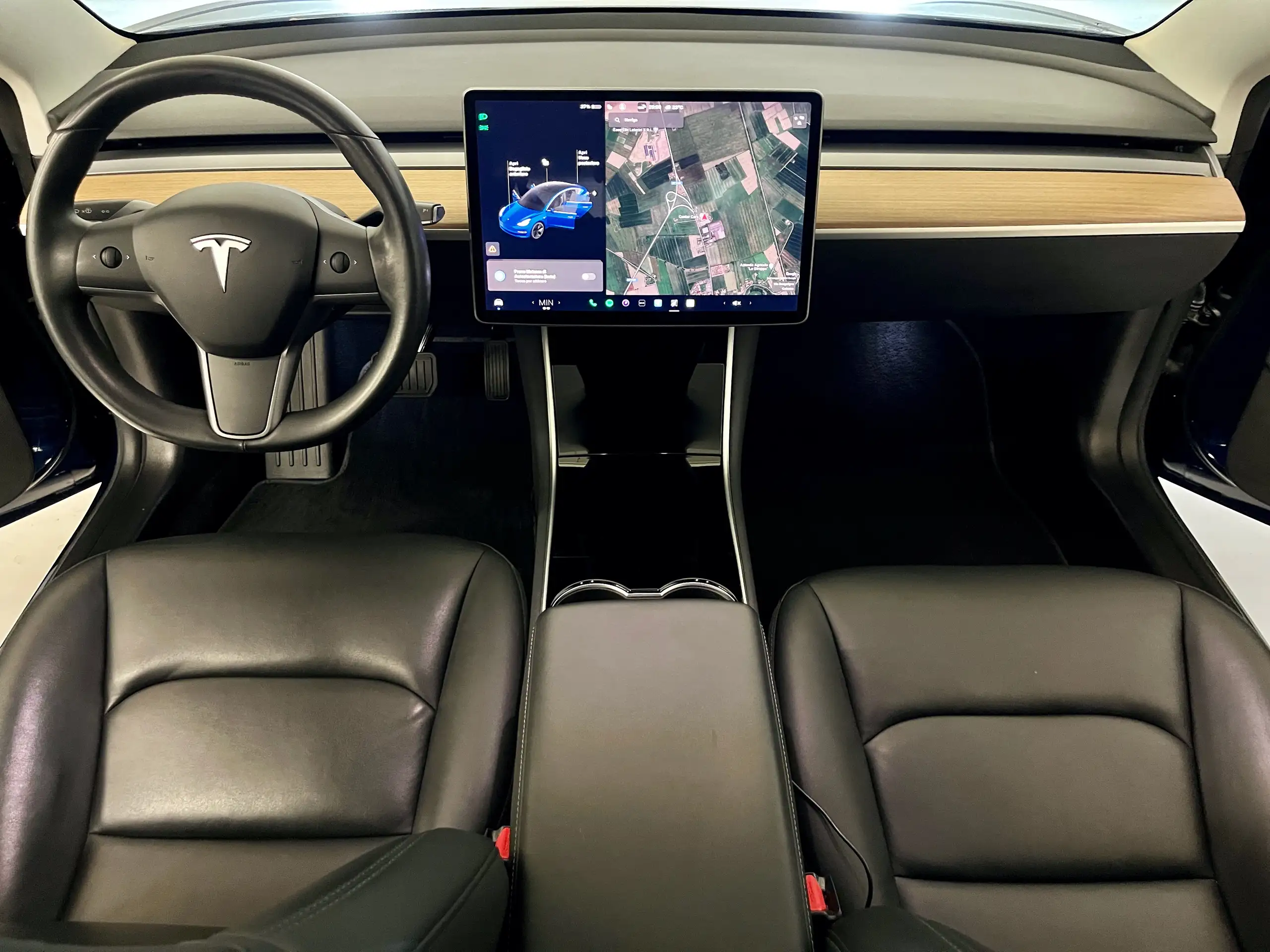 Tesla - Model 3