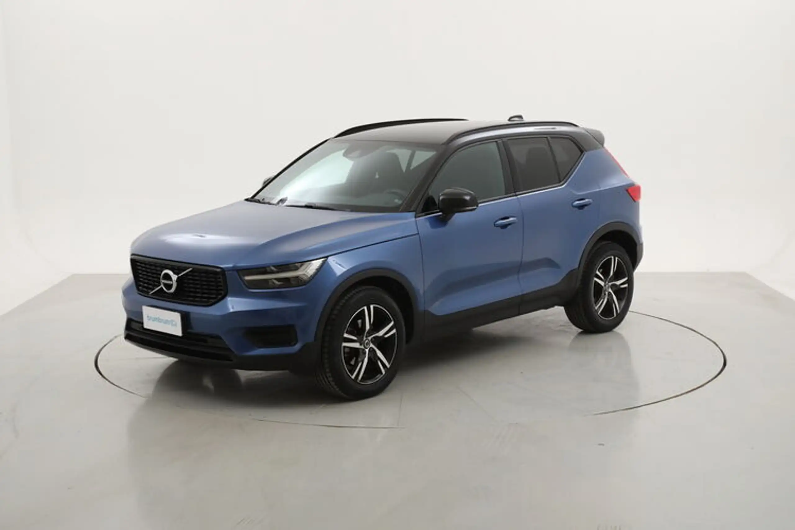 Volvo - XC40