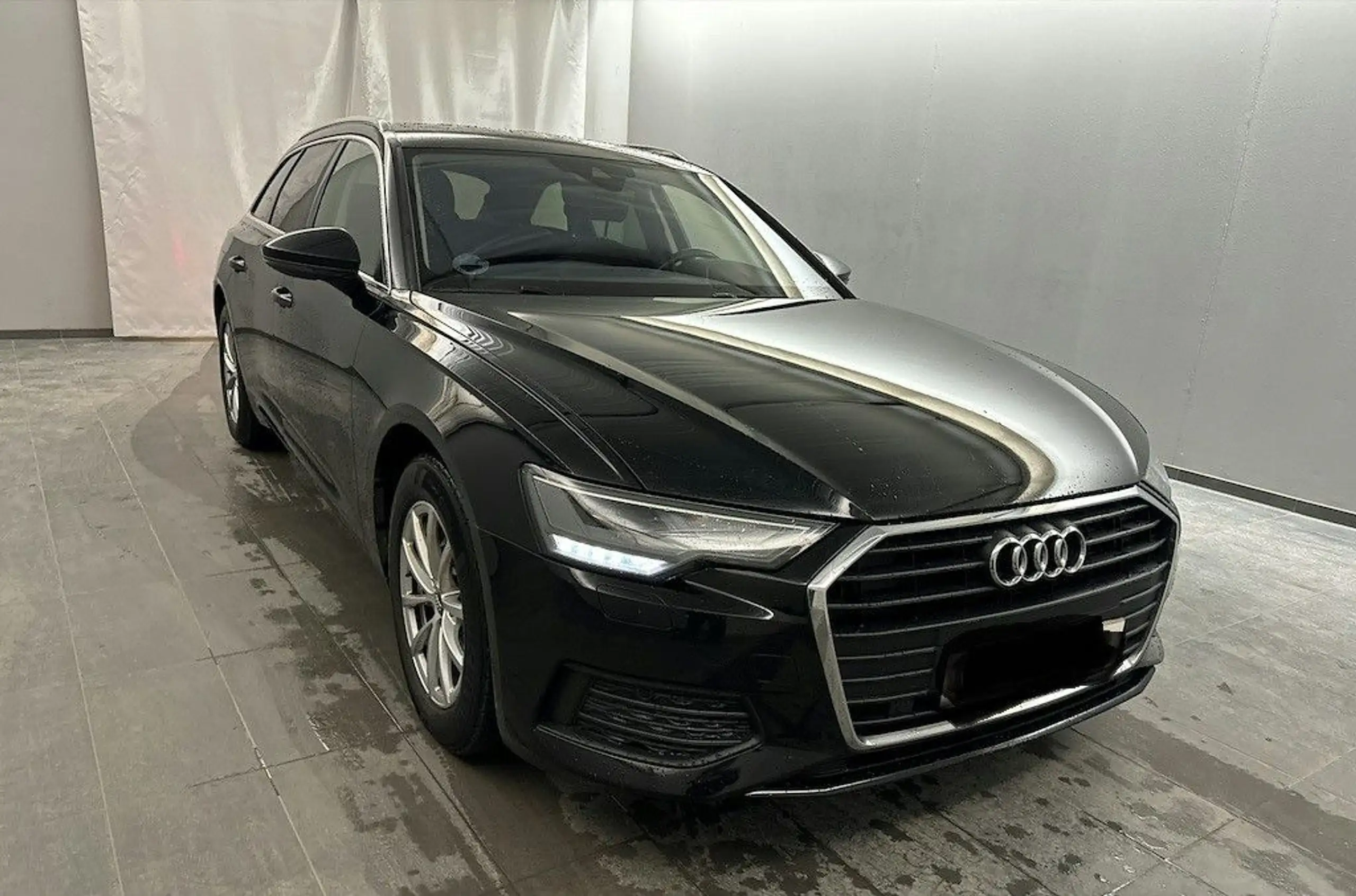 Audi - A6