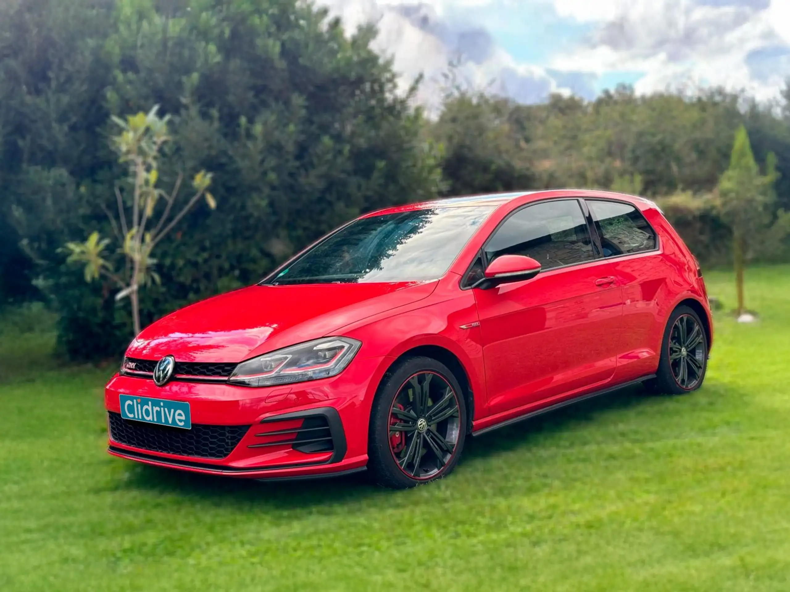 Volkswagen - Golf GTI