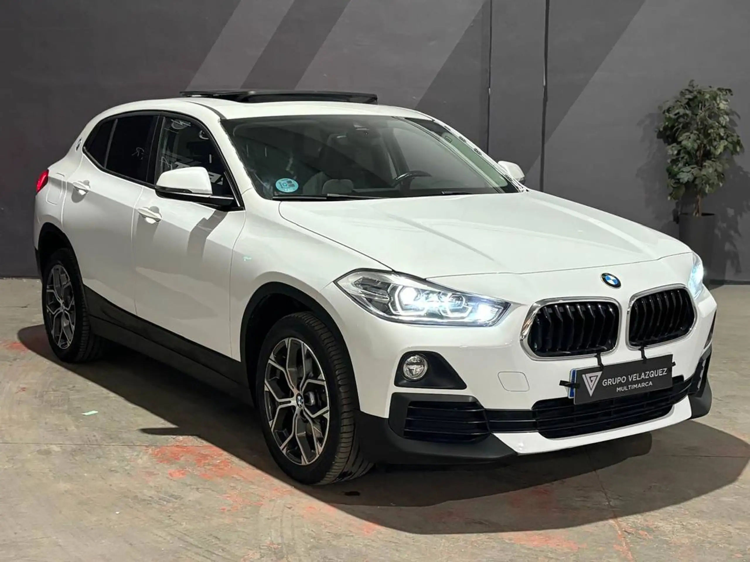 BMW - X2