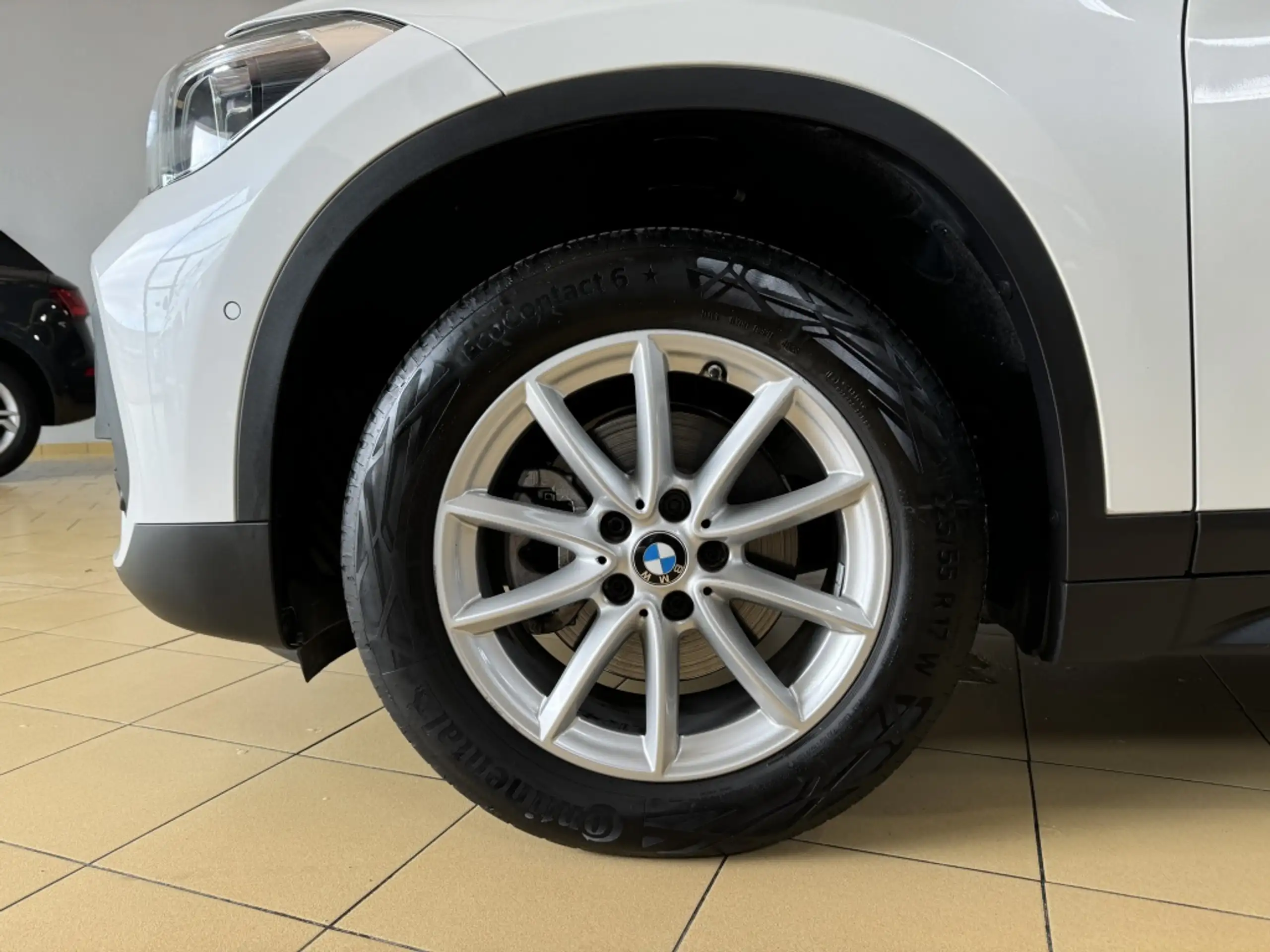 BMW - X1