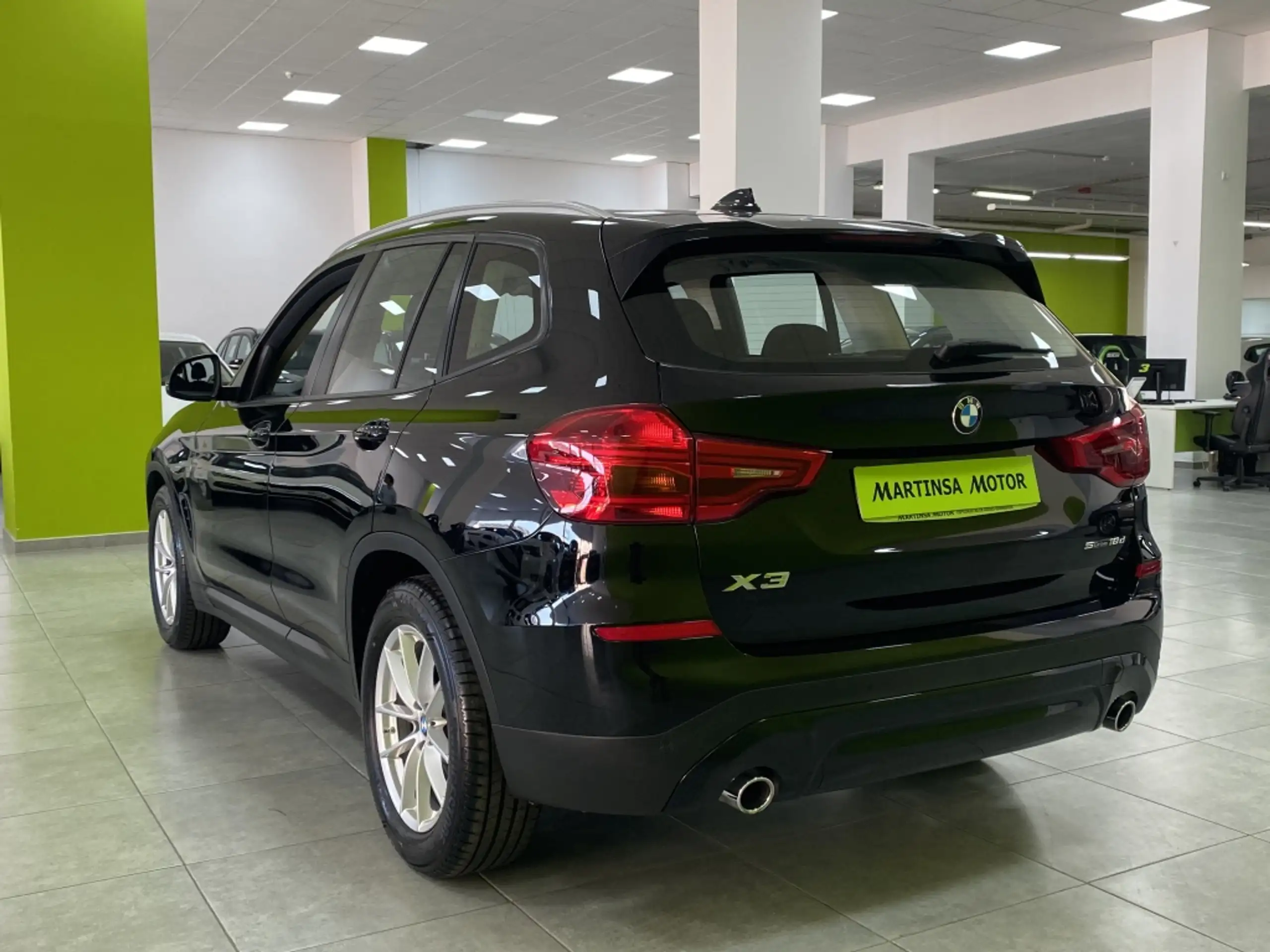 BMW - X3