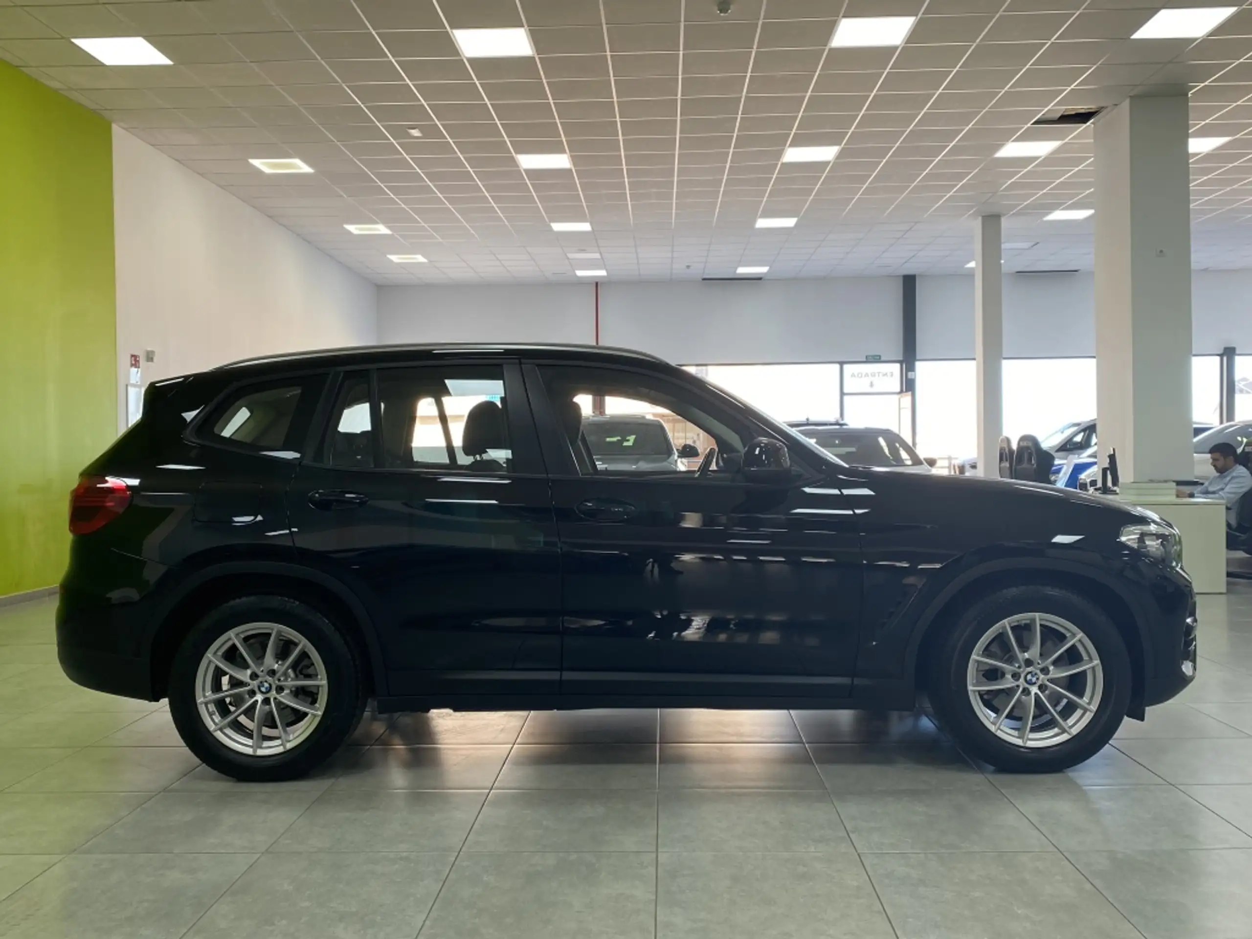 BMW - X3