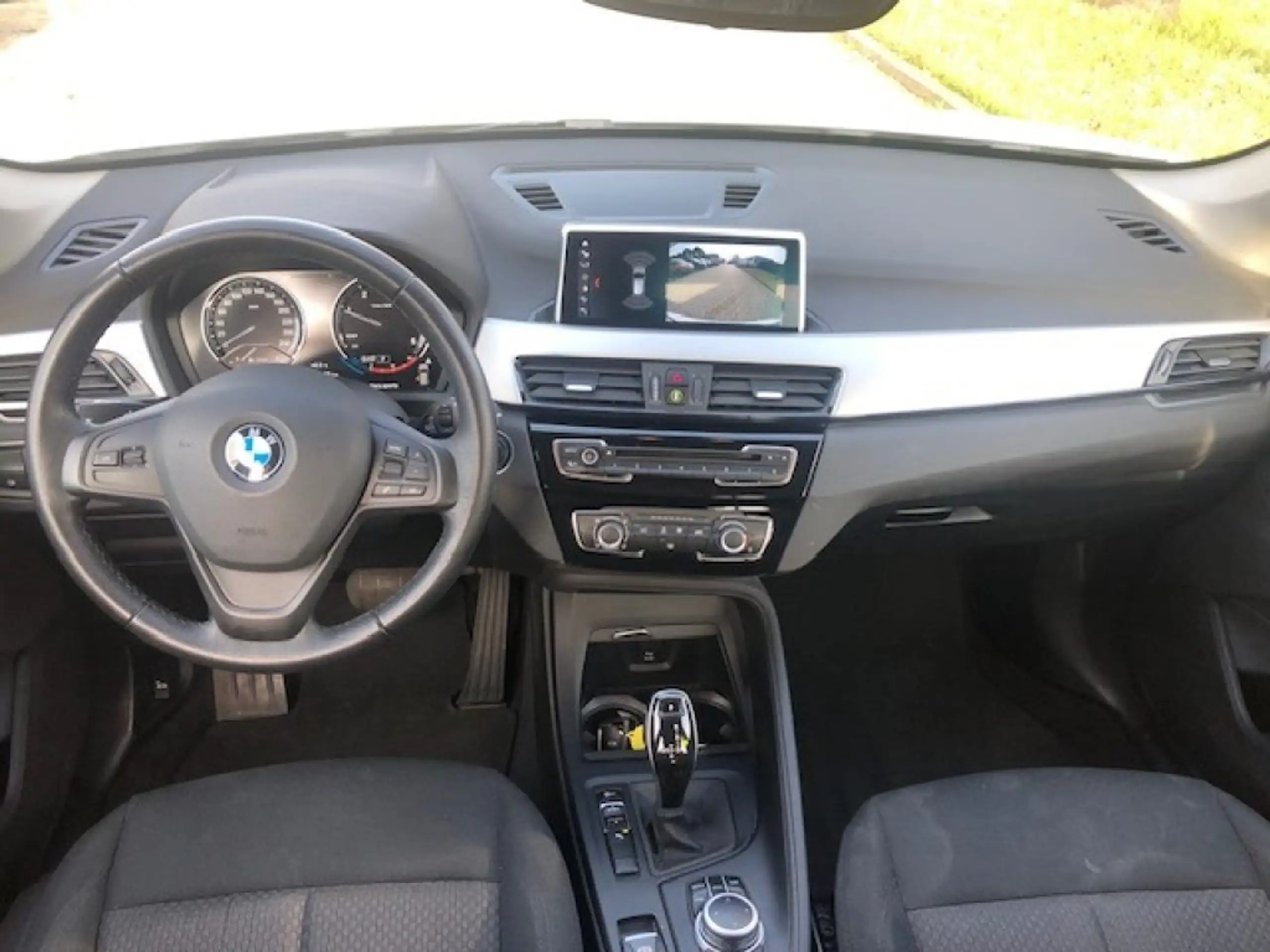 BMW - X1