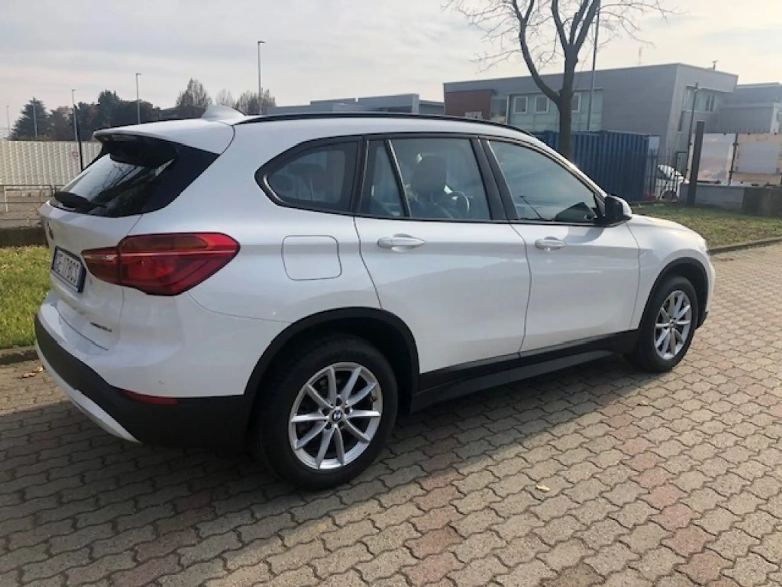 BMW - X1