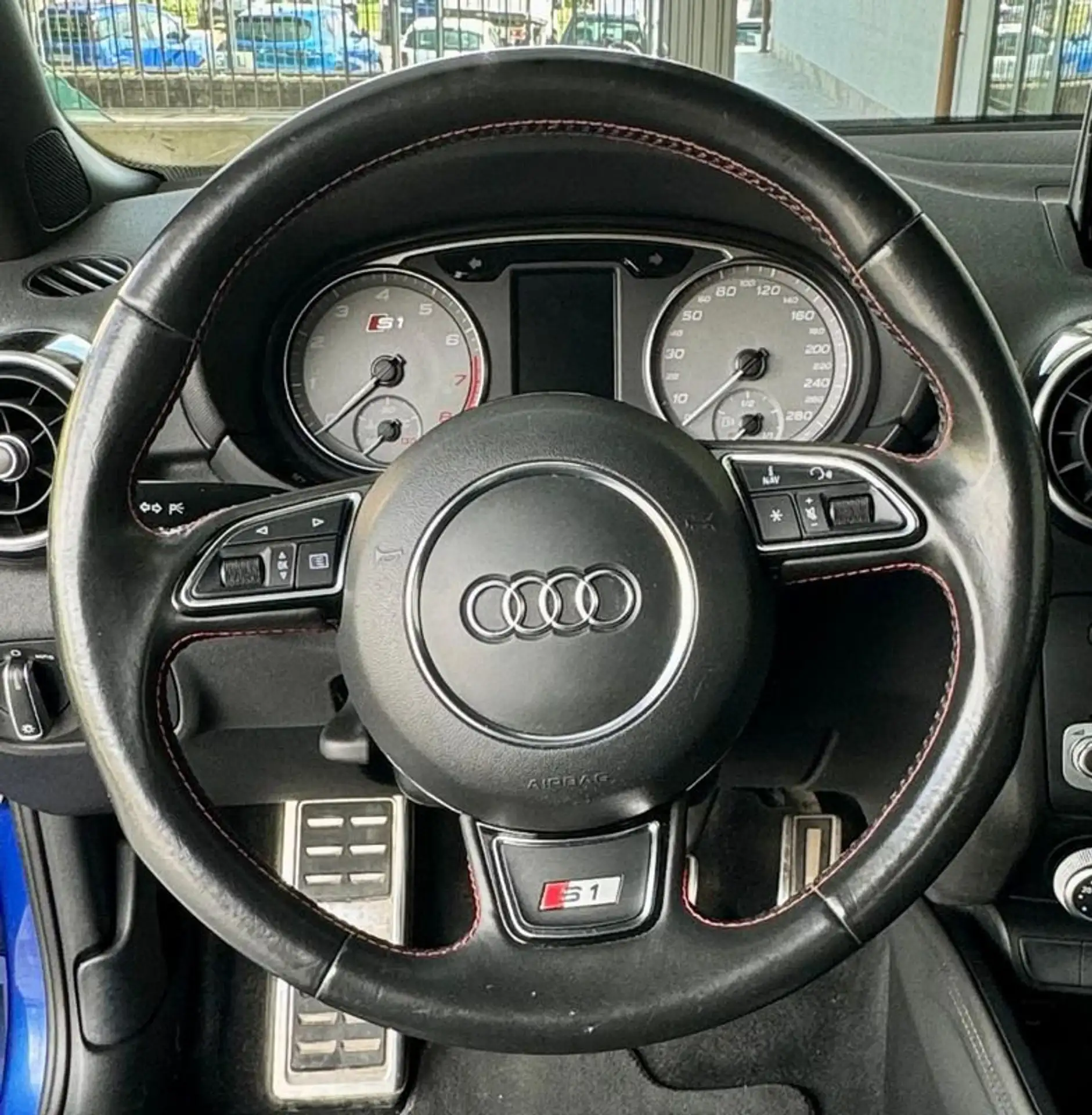 Audi - A1