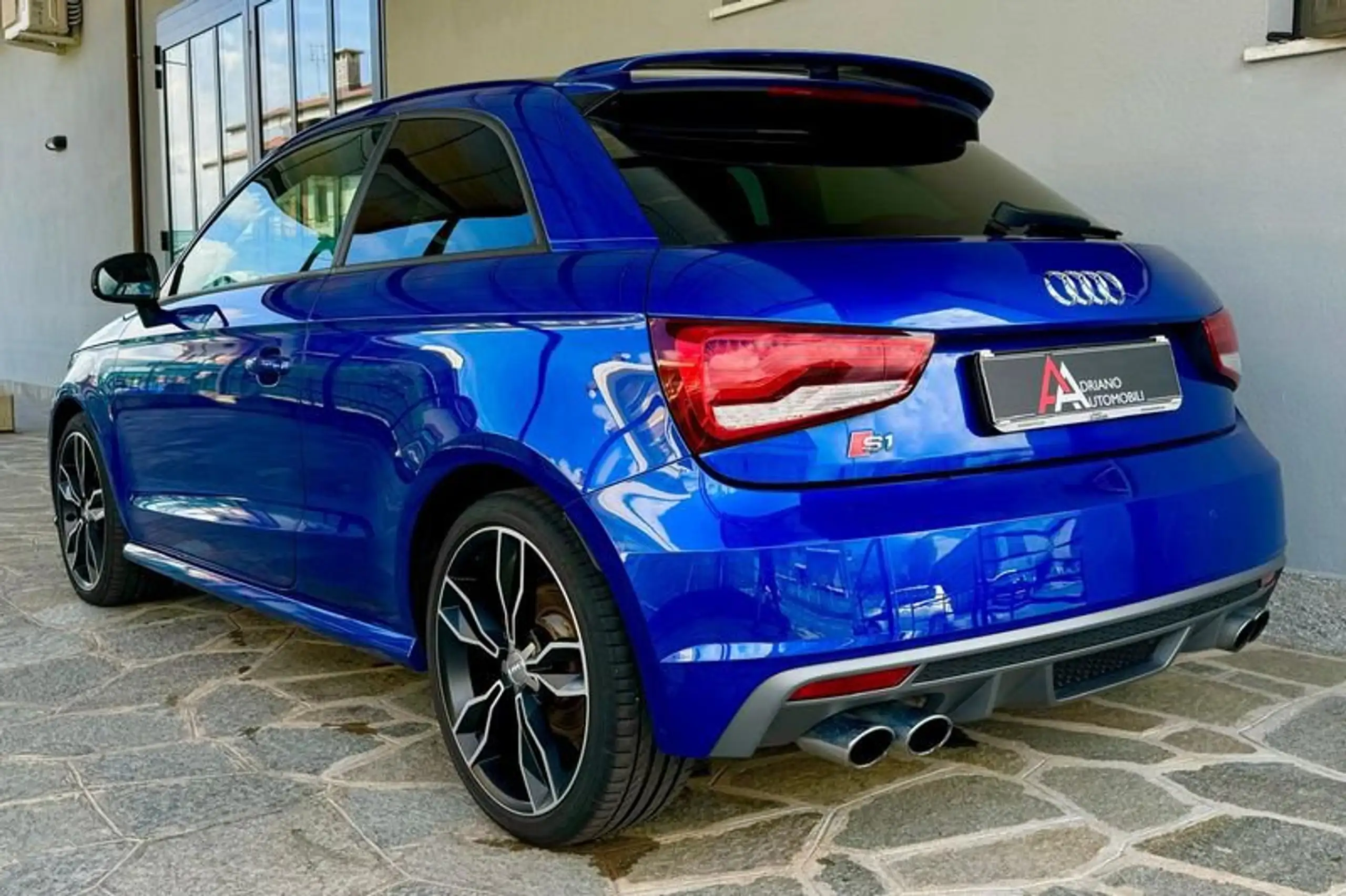 Audi - A1