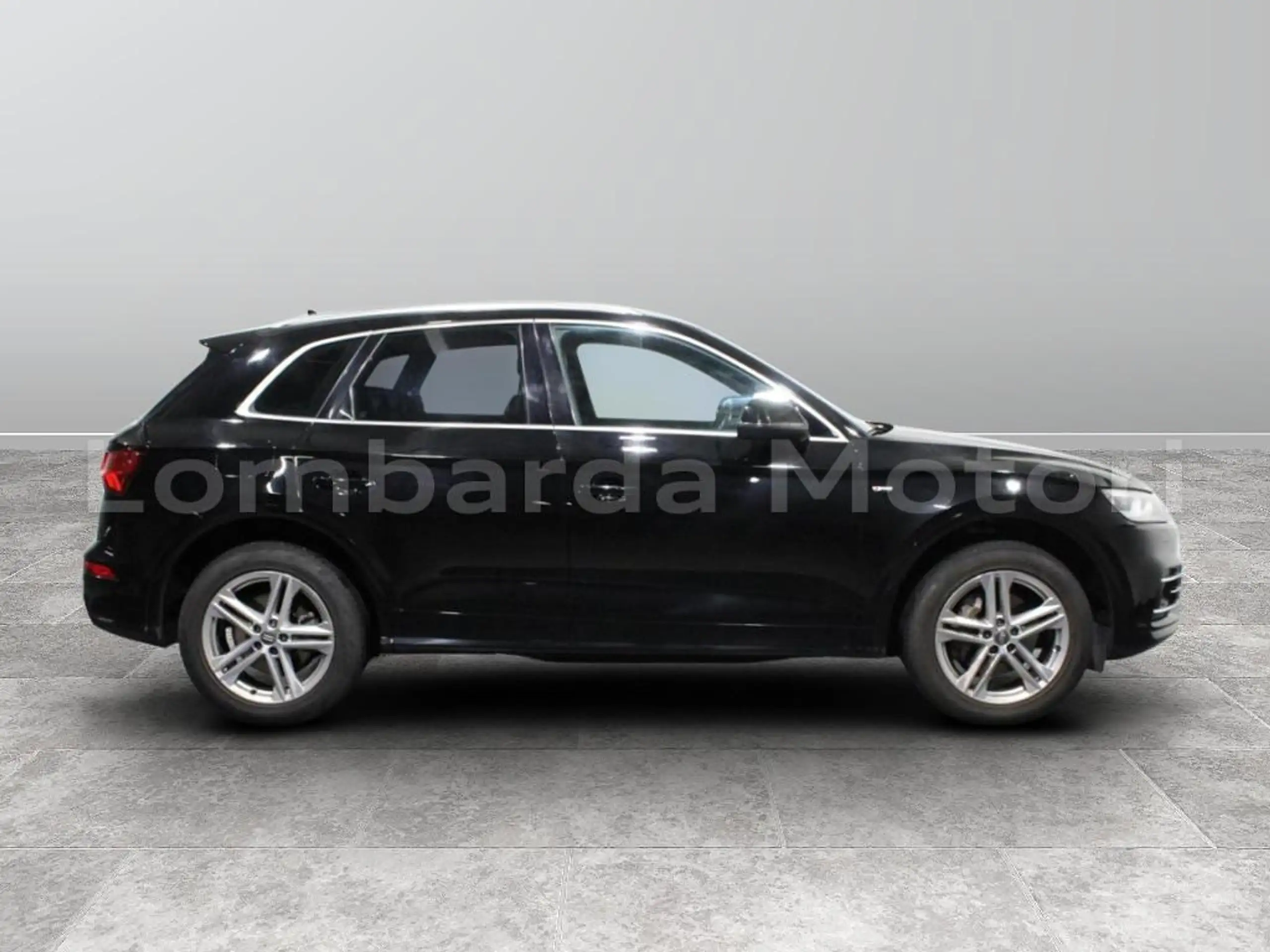 Audi - Q5