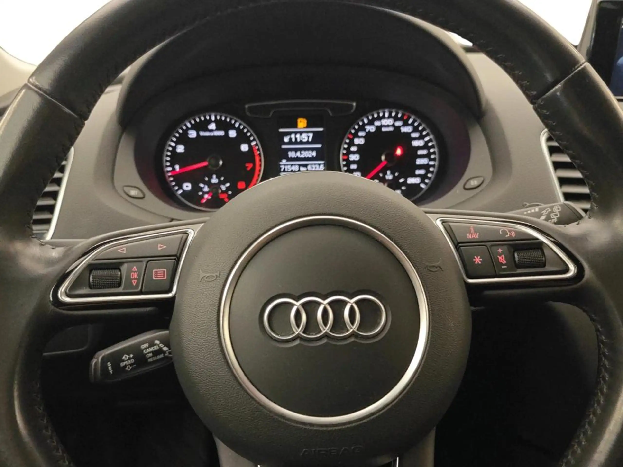 Audi - Q3