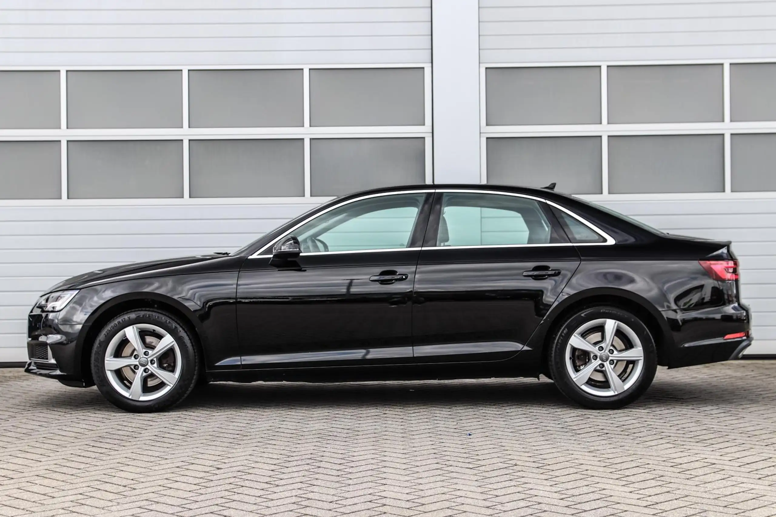 Audi - A4