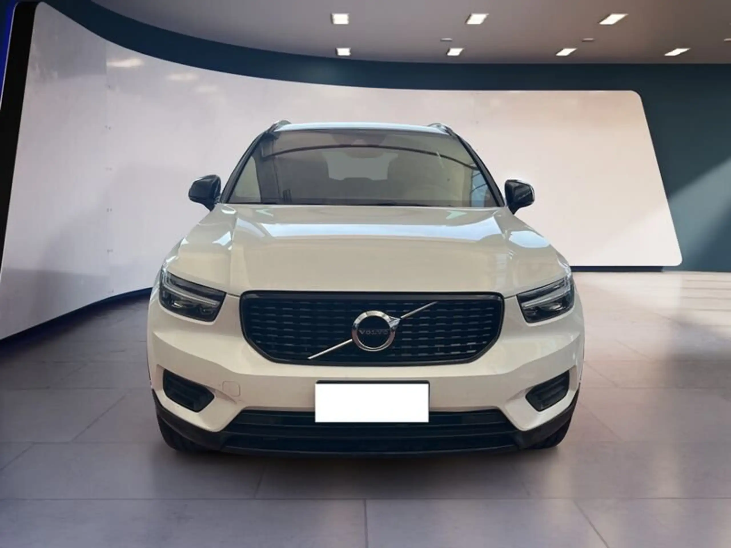 Volvo - XC40