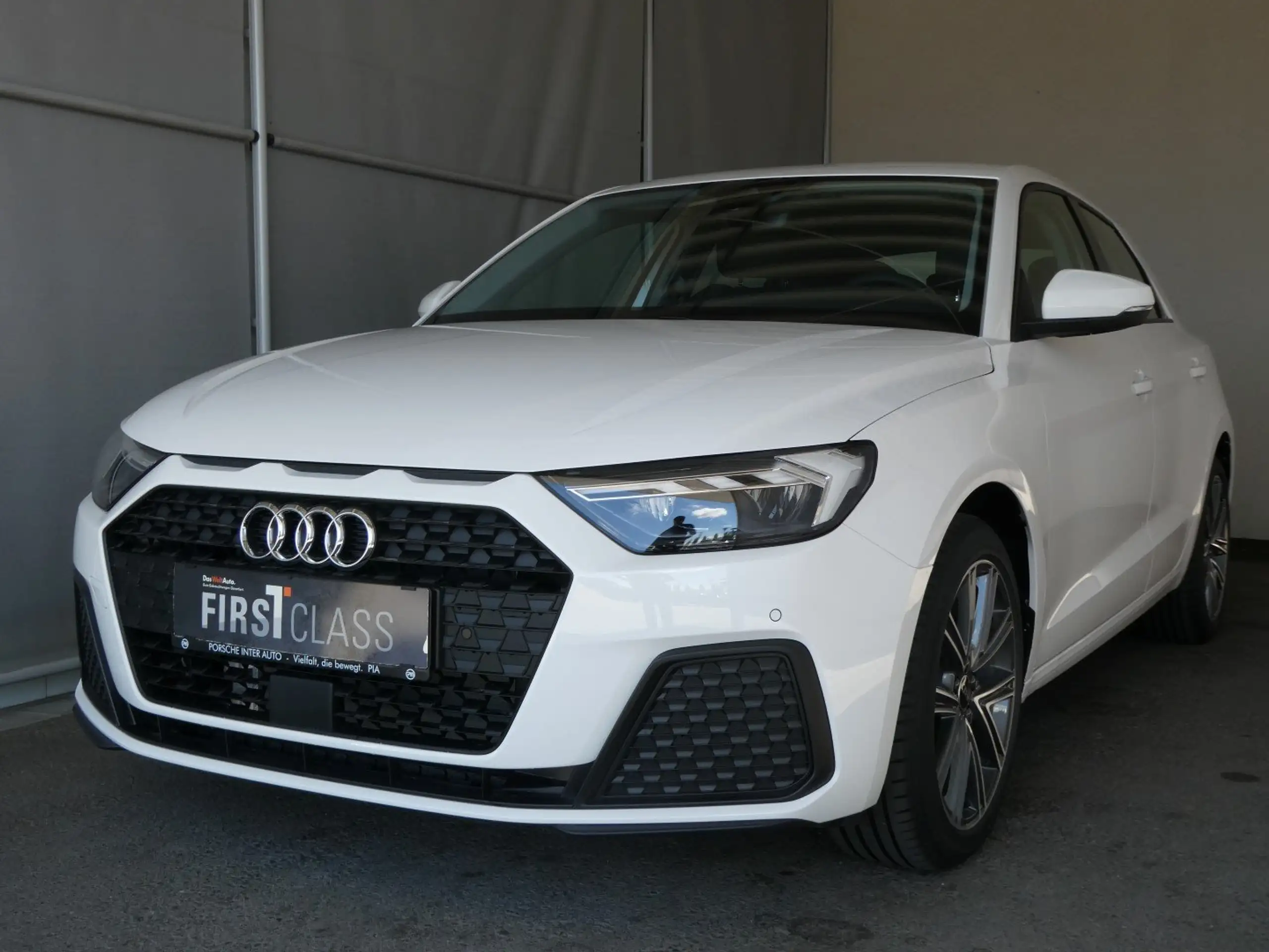 Audi - A1