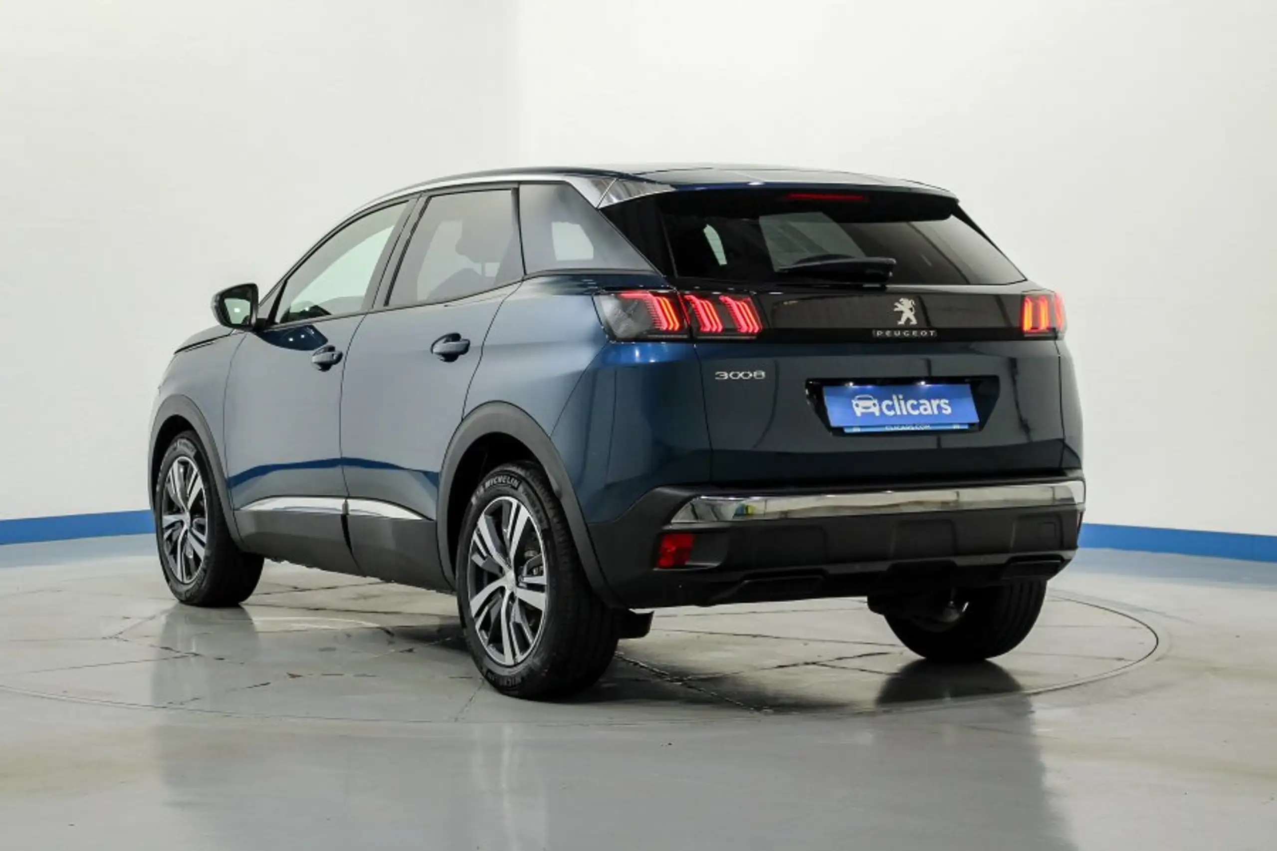 Peugeot - 3008