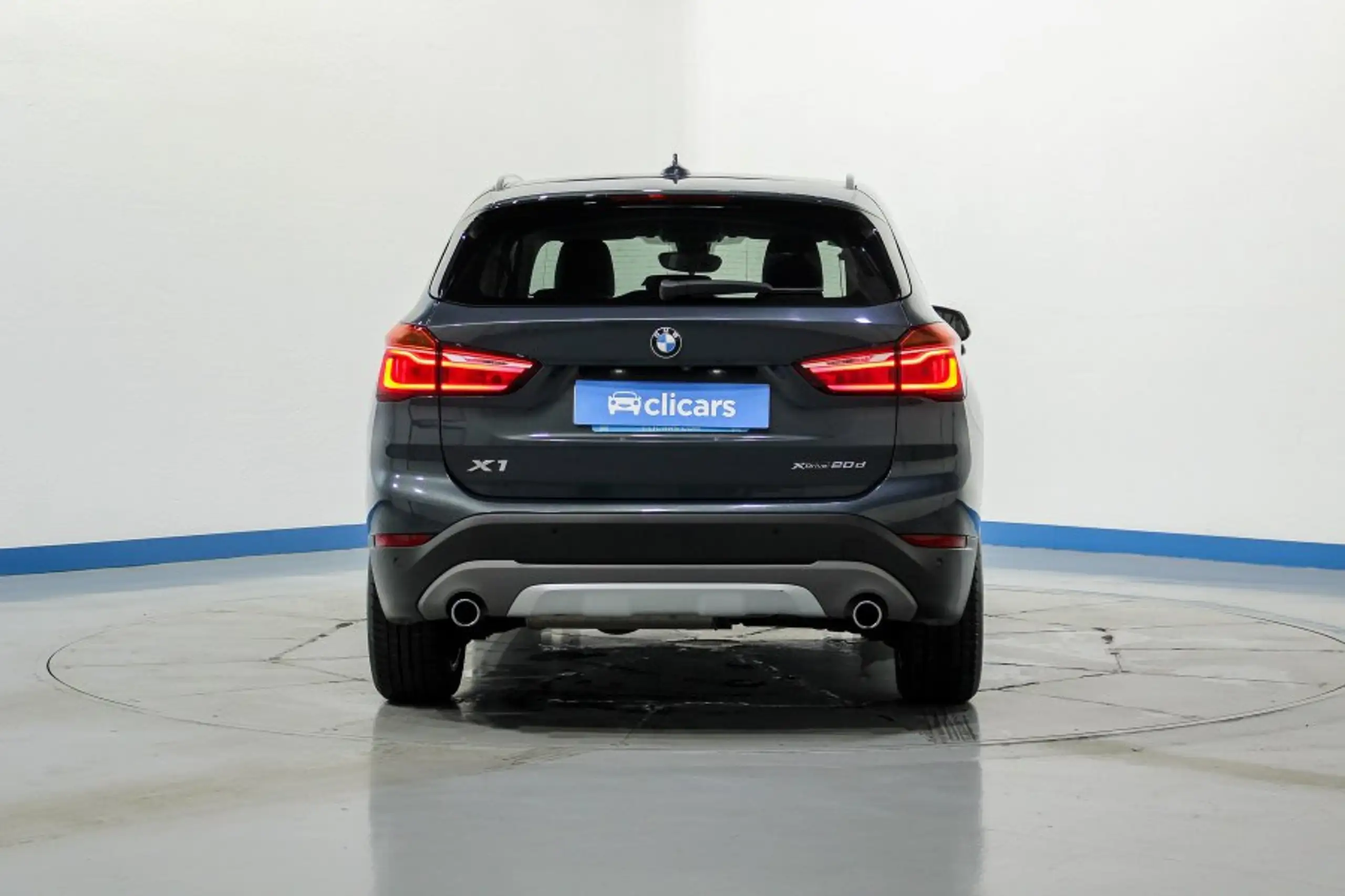 BMW - X1