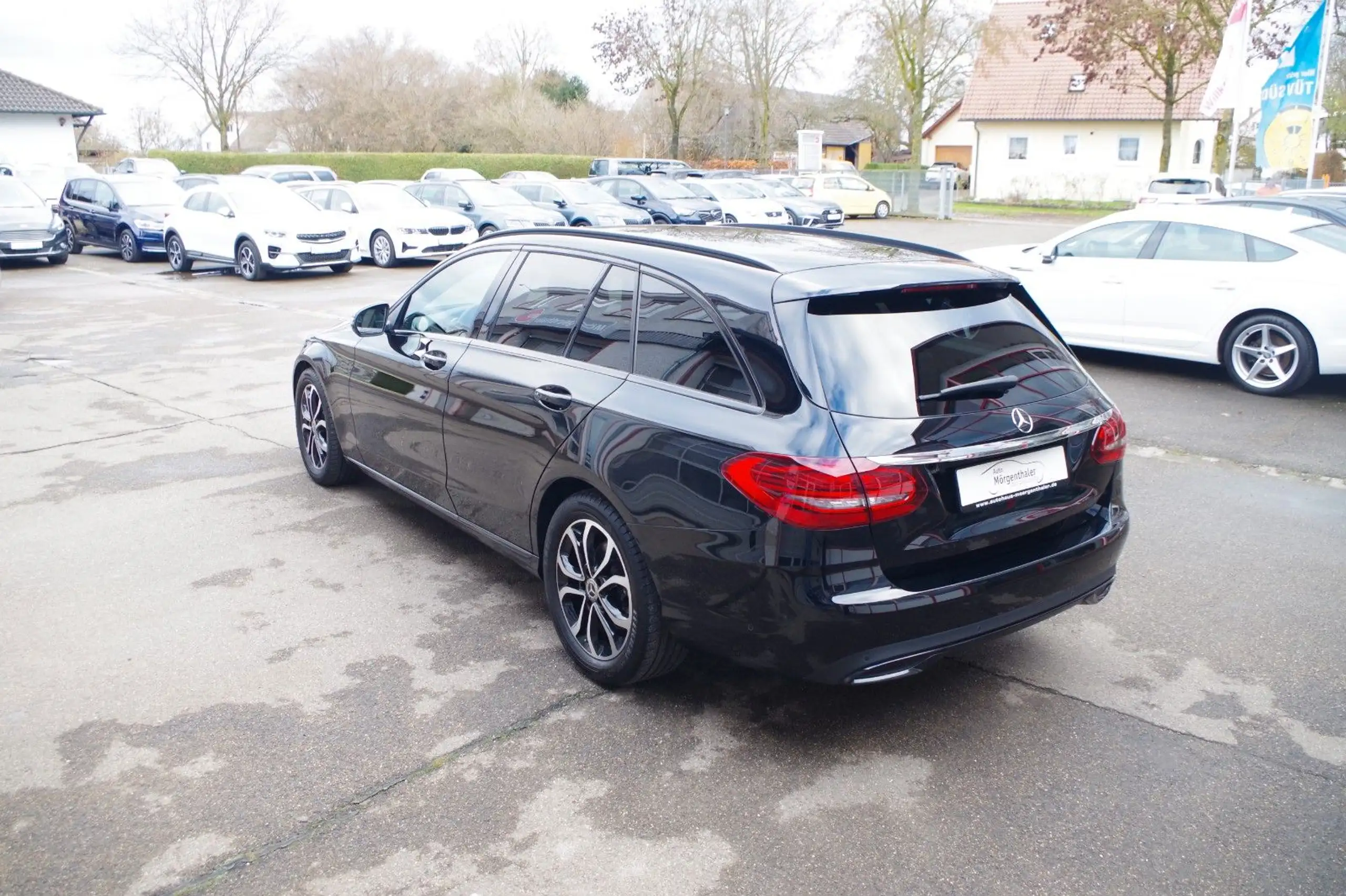 Mercedes-Benz - C 220