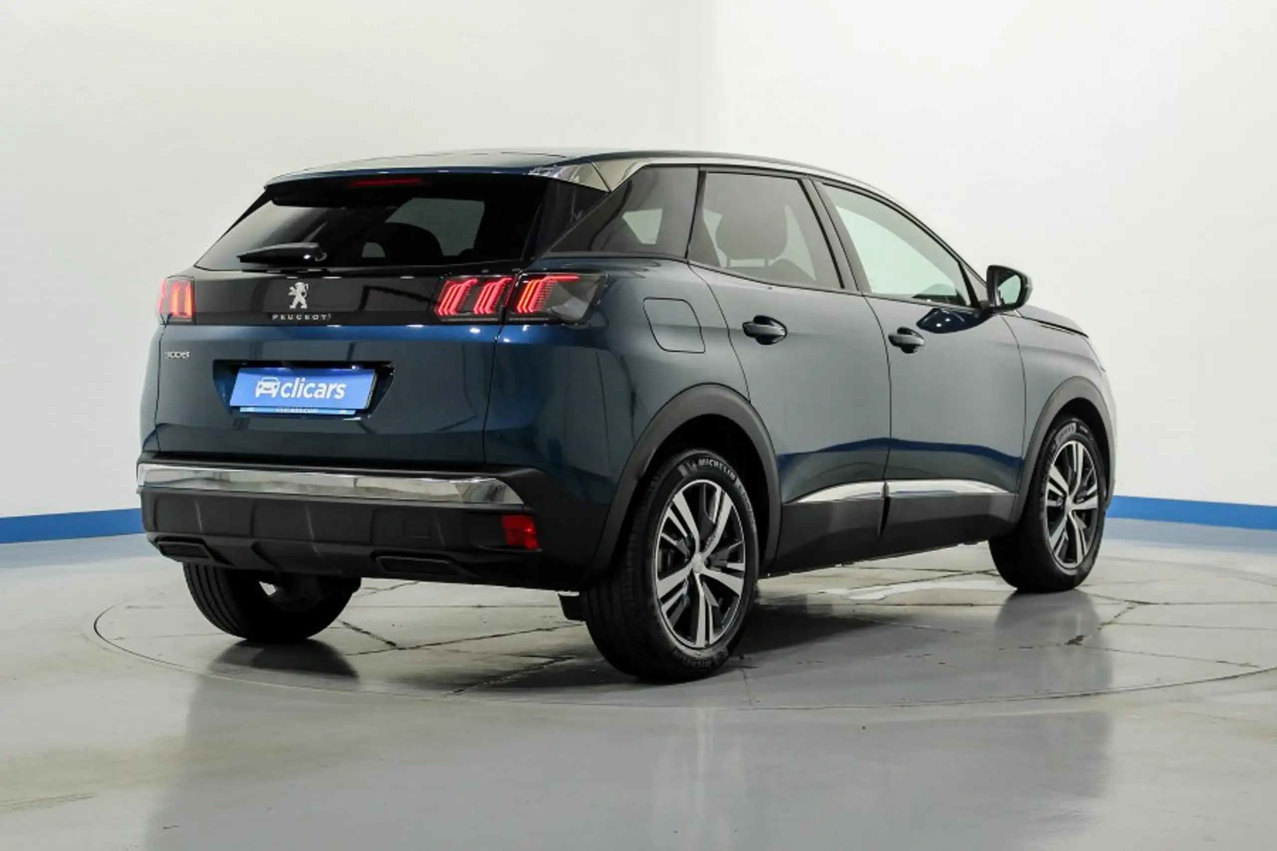 Peugeot - 3008