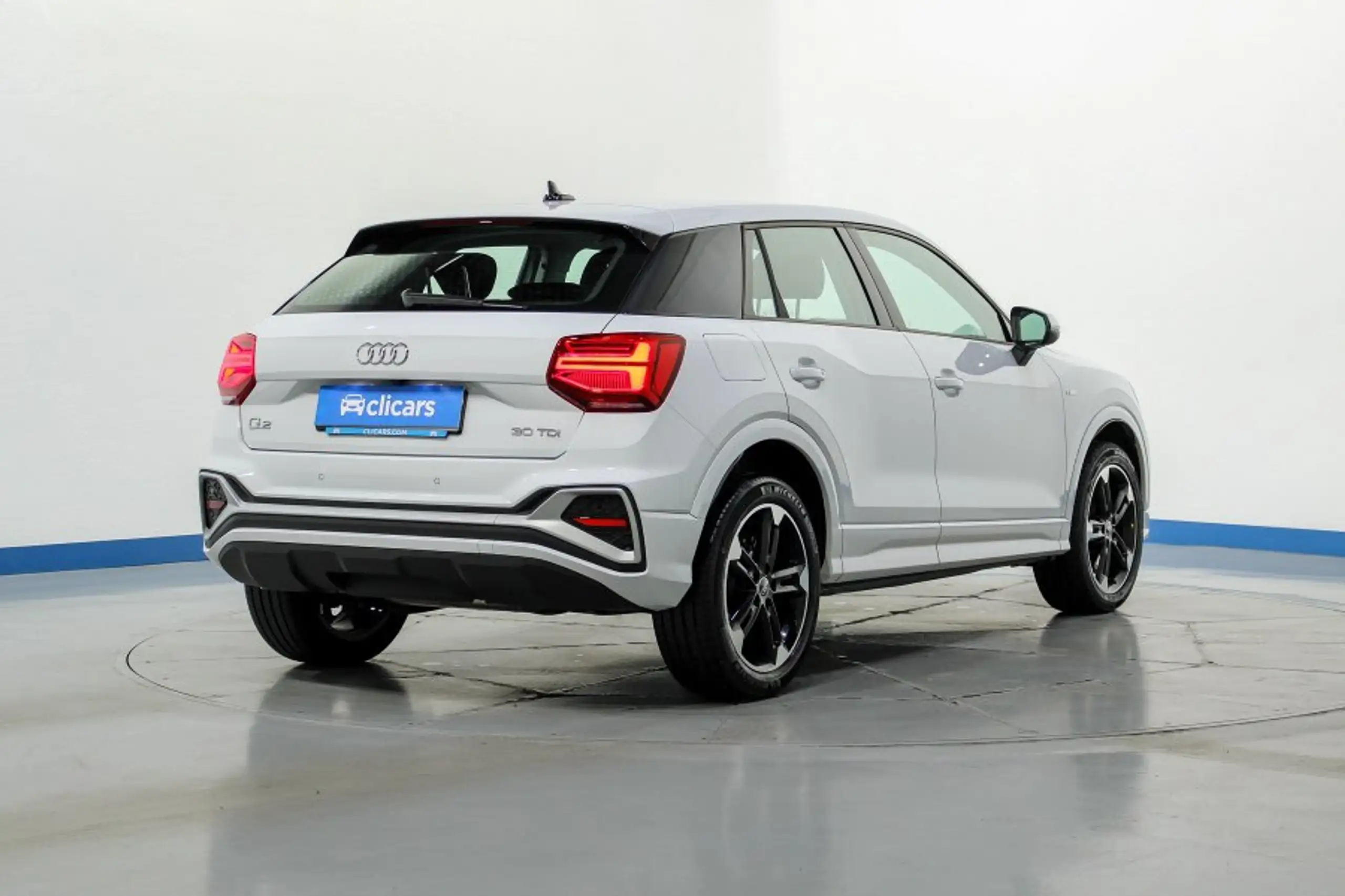 Audi - Q2