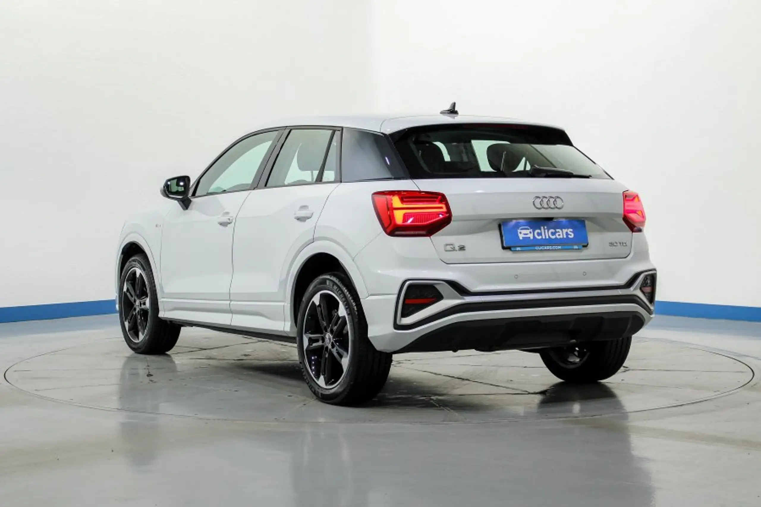 Audi - Q2