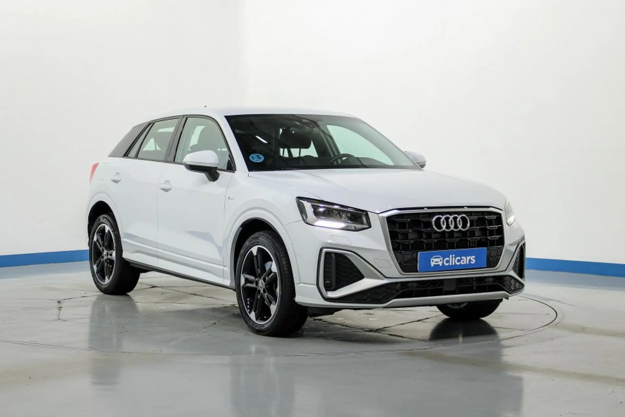 Audi - Q2