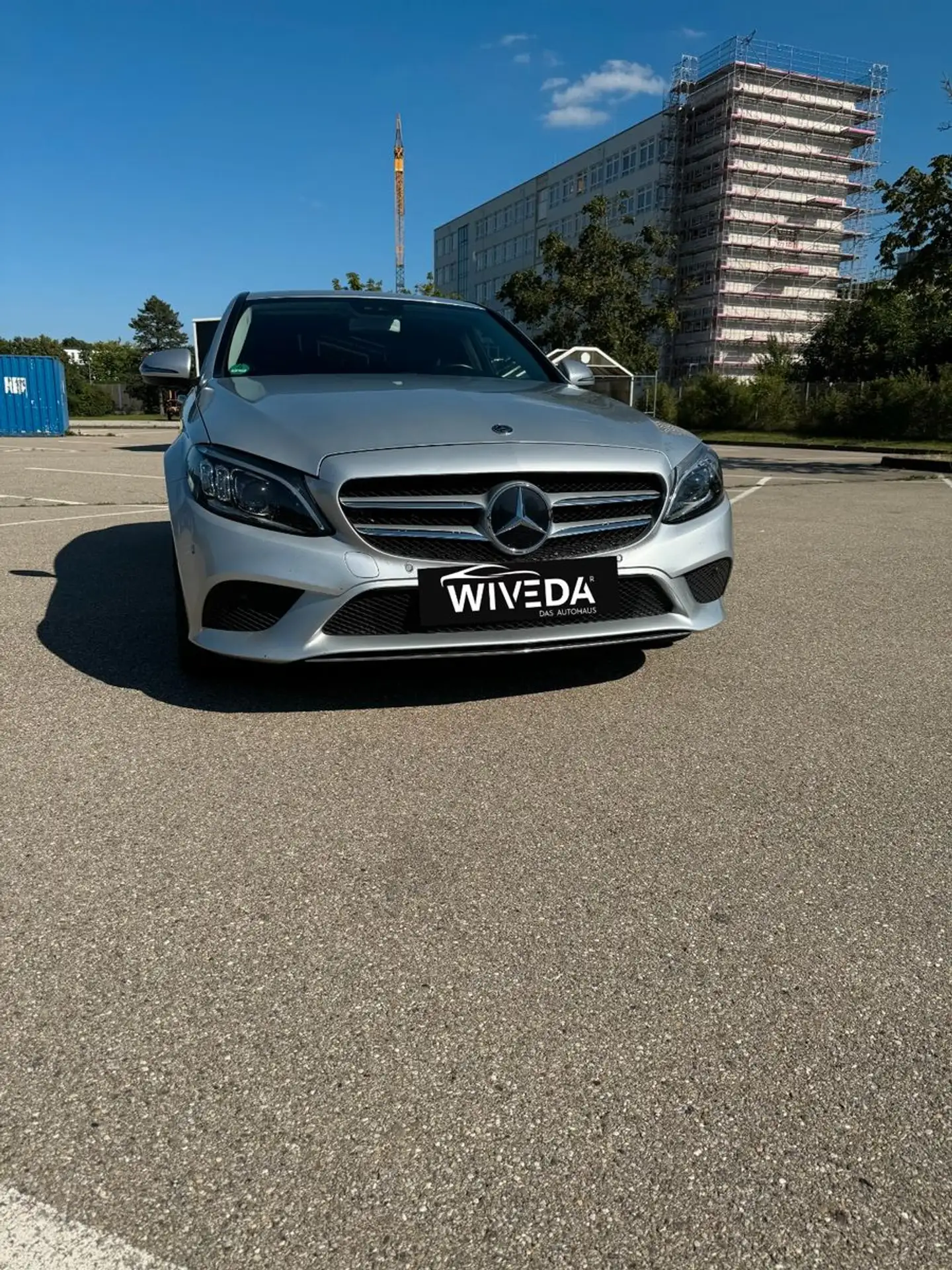 Mercedes-Benz - C 220