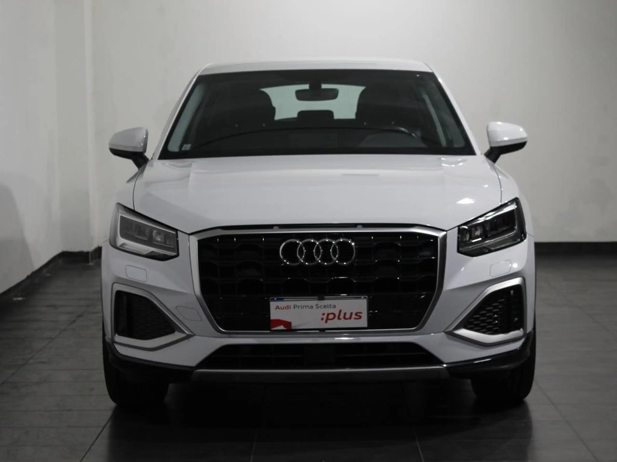 Audi - Q2