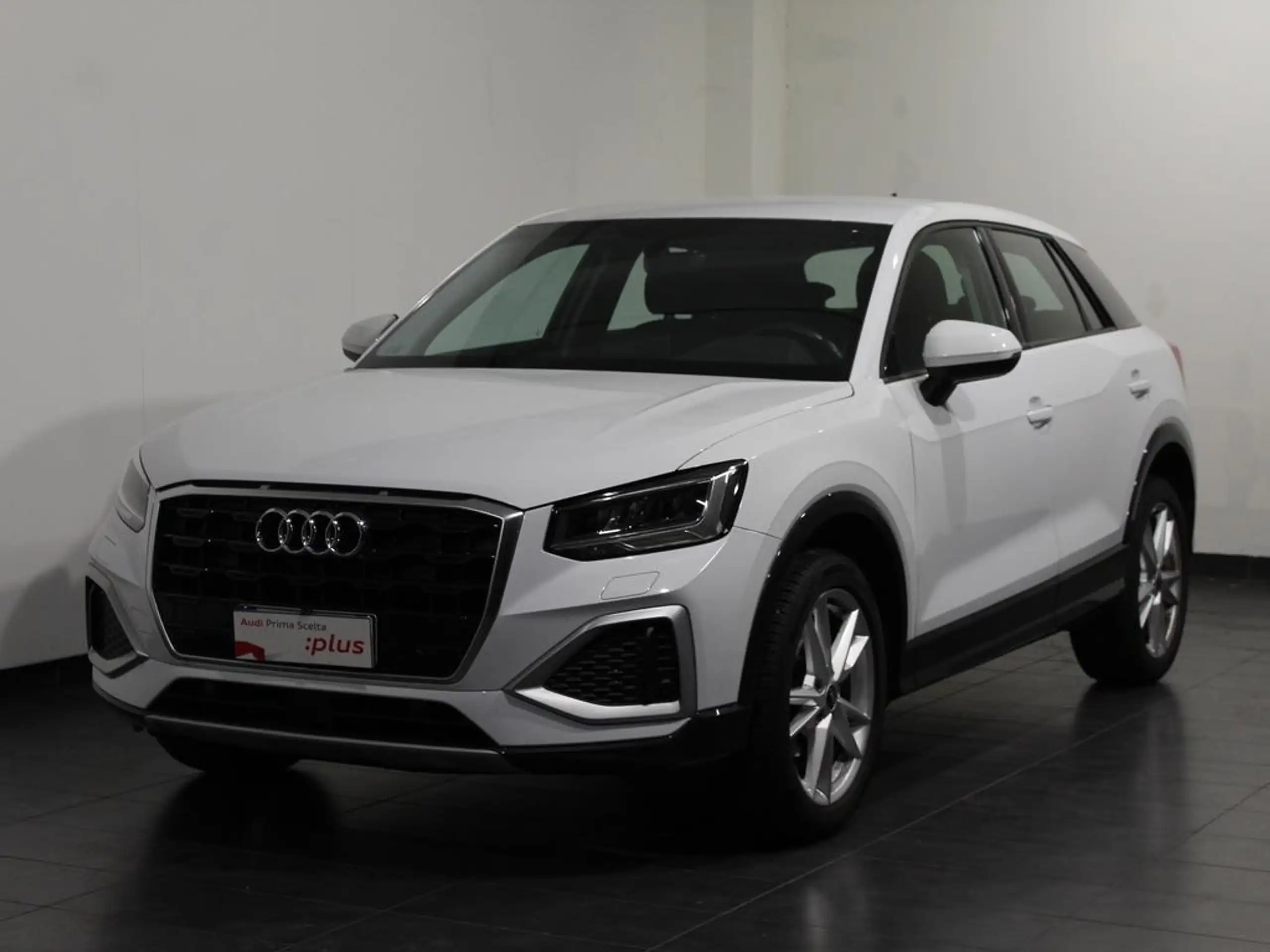 Audi - Q2