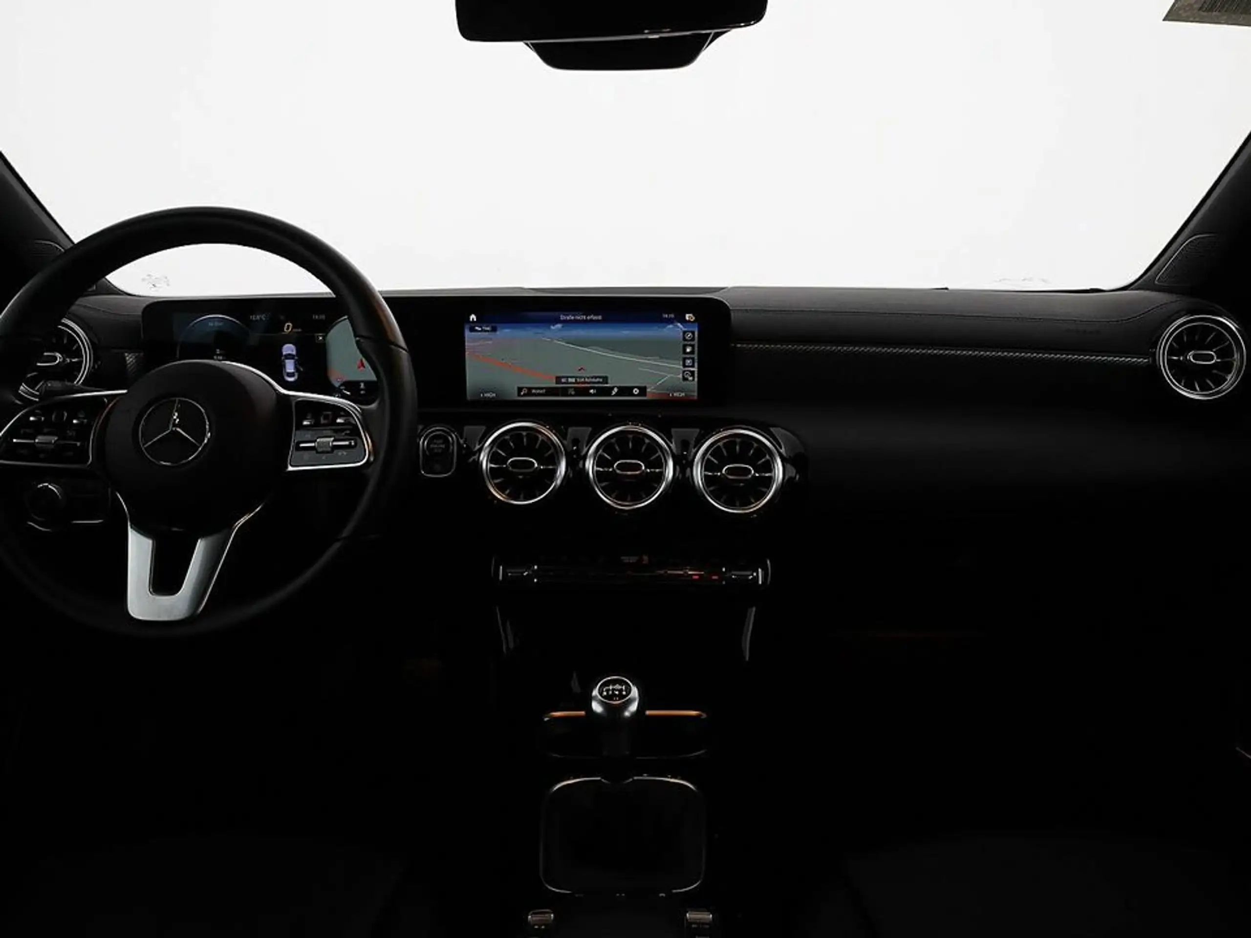 Mercedes-Benz - CLA 180