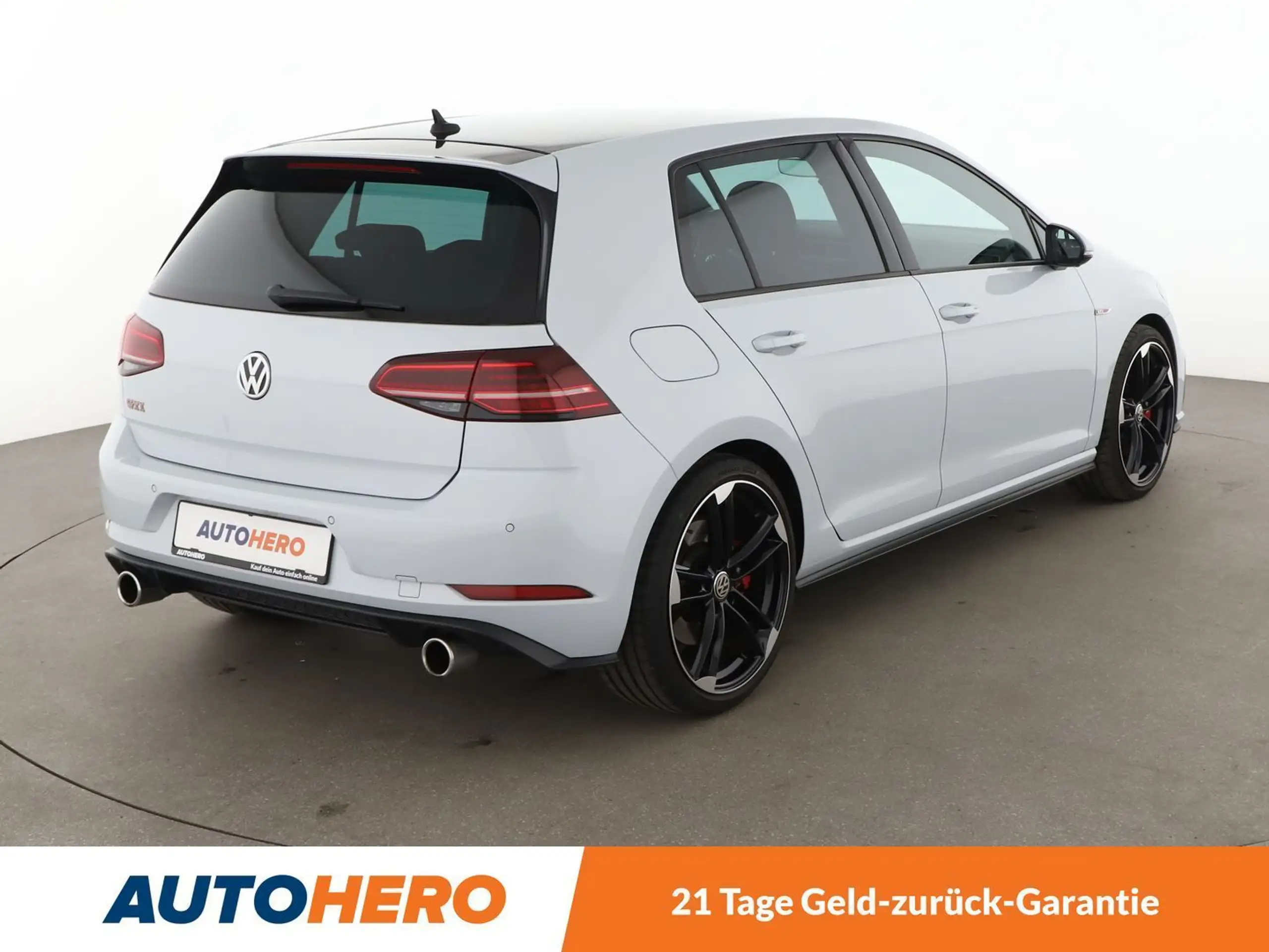 Volkswagen - Golf GTI