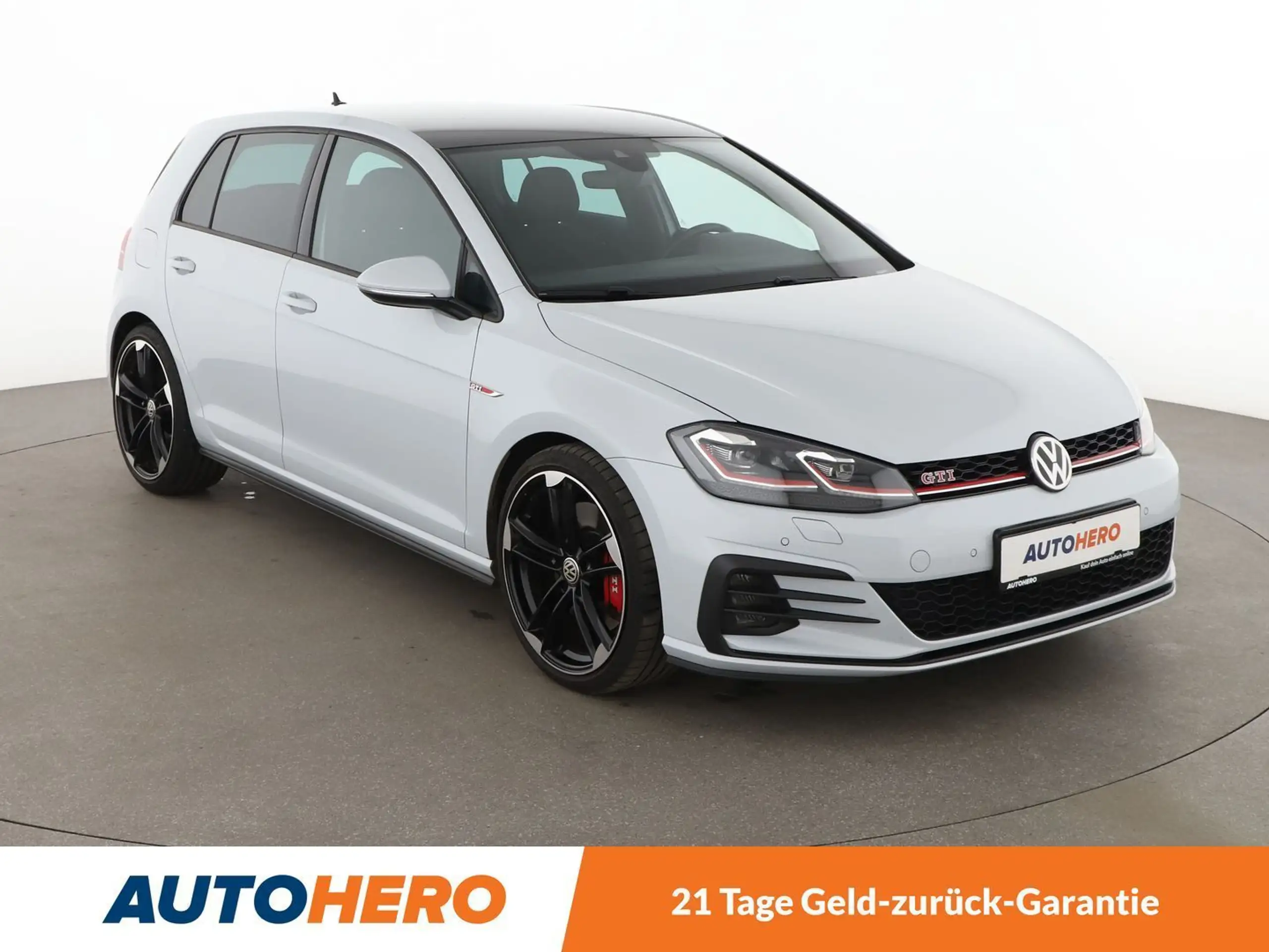 Volkswagen - Golf GTI