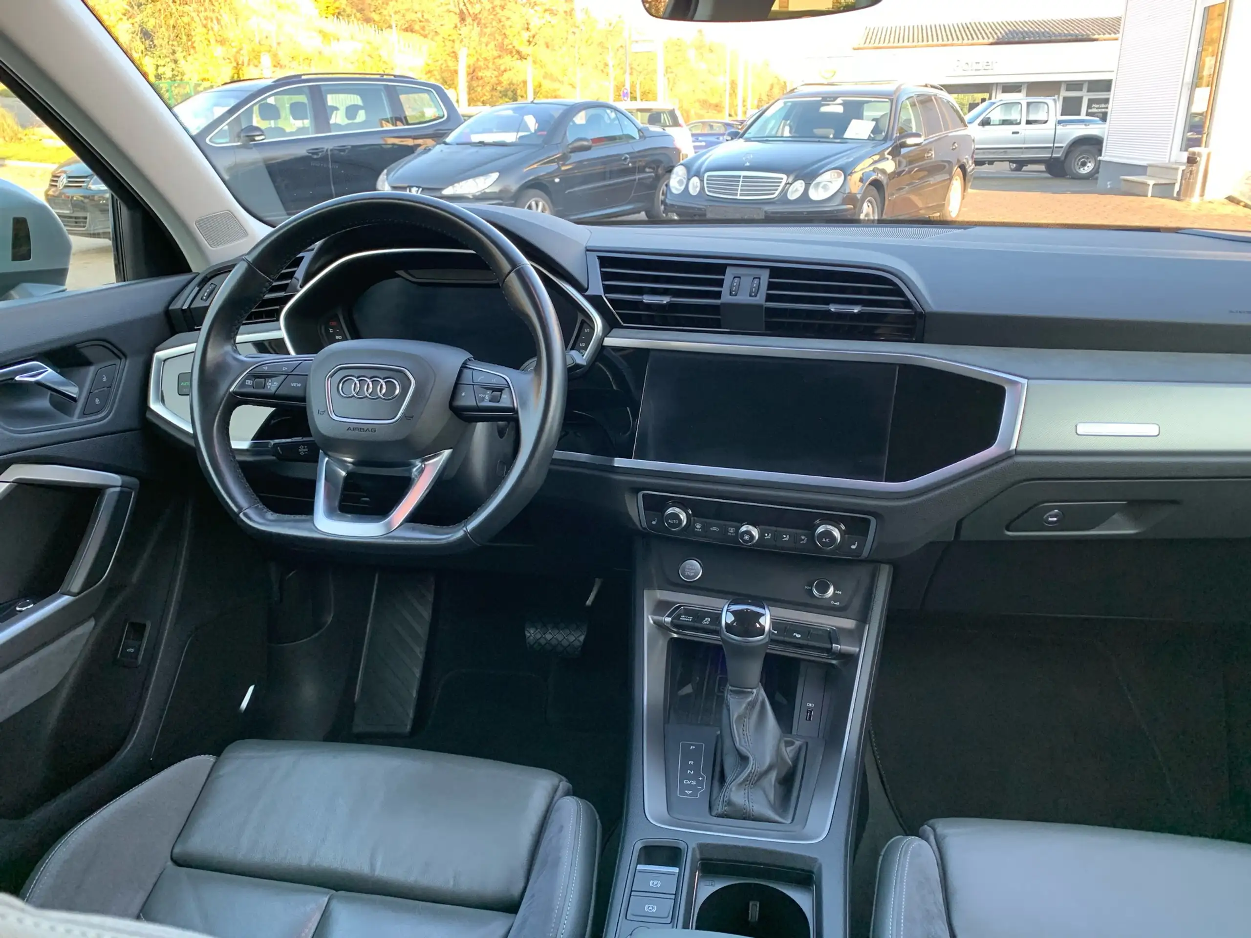 Audi - Q3