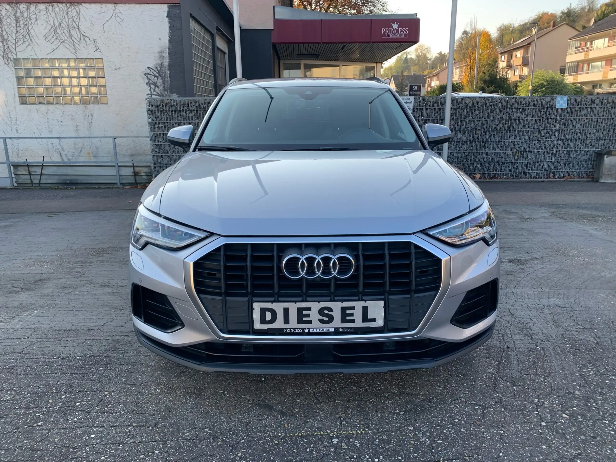 Audi - Q3