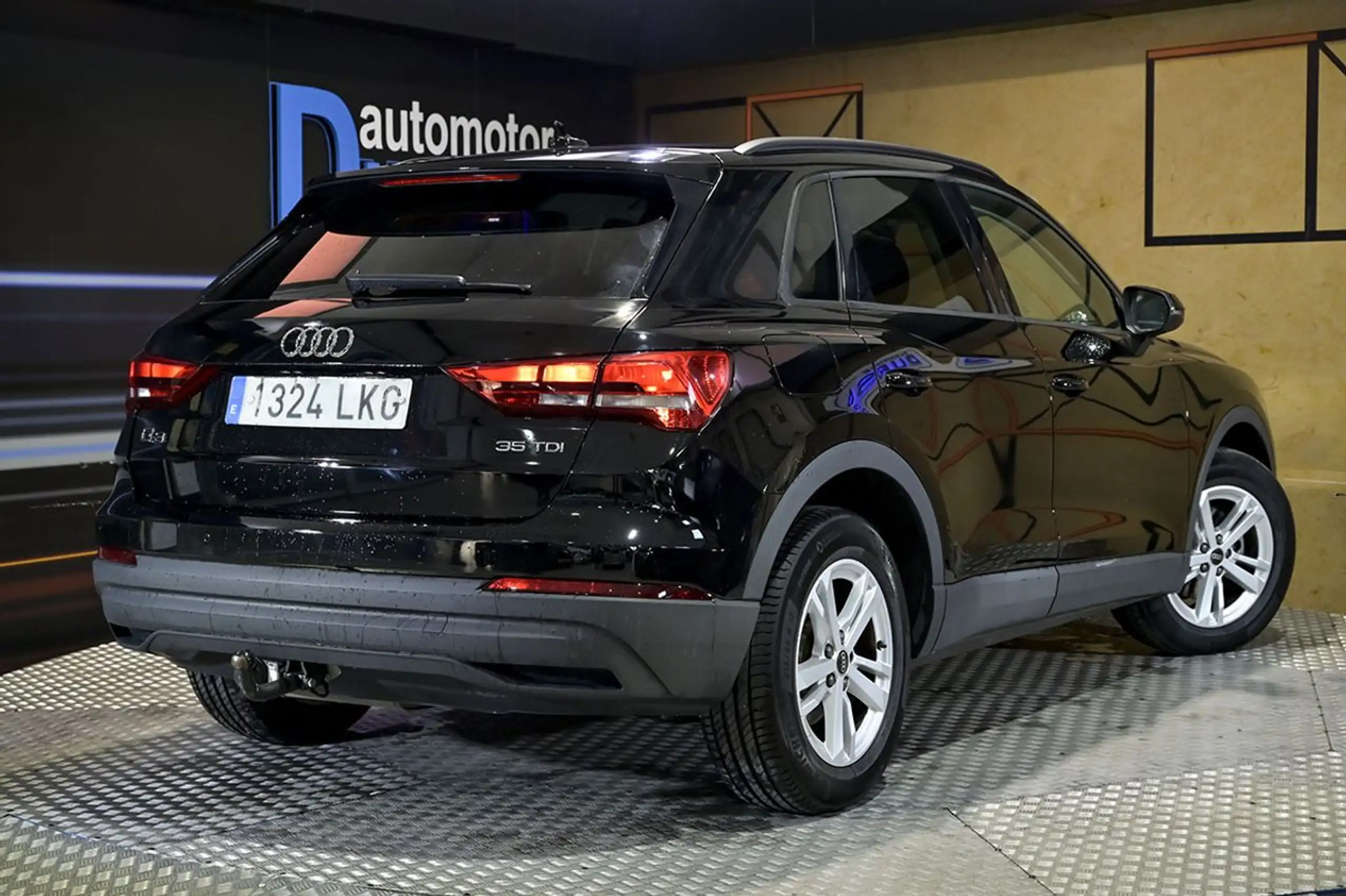 Audi - Q3