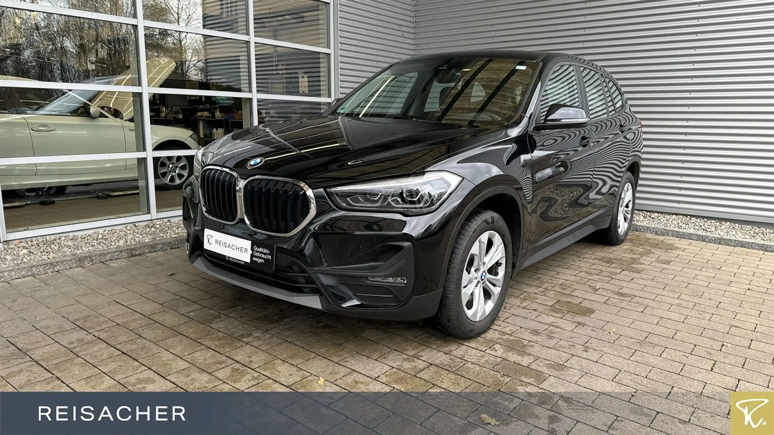 BMW - X1