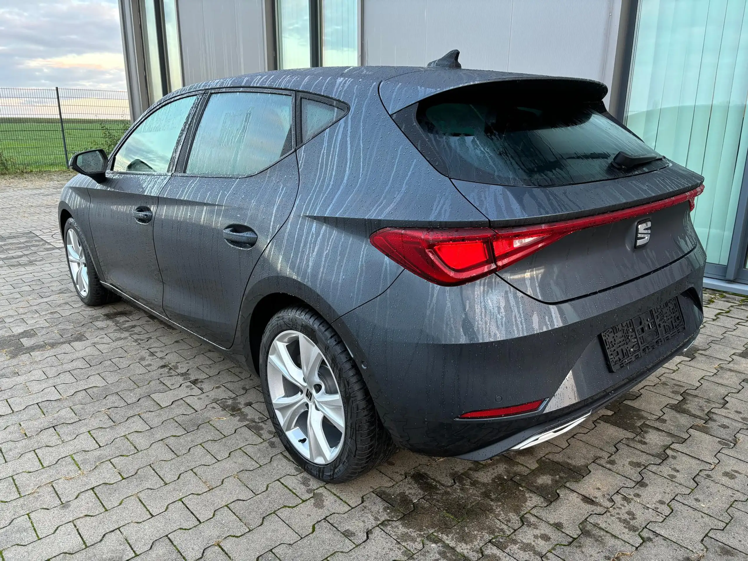 SEAT - Leon