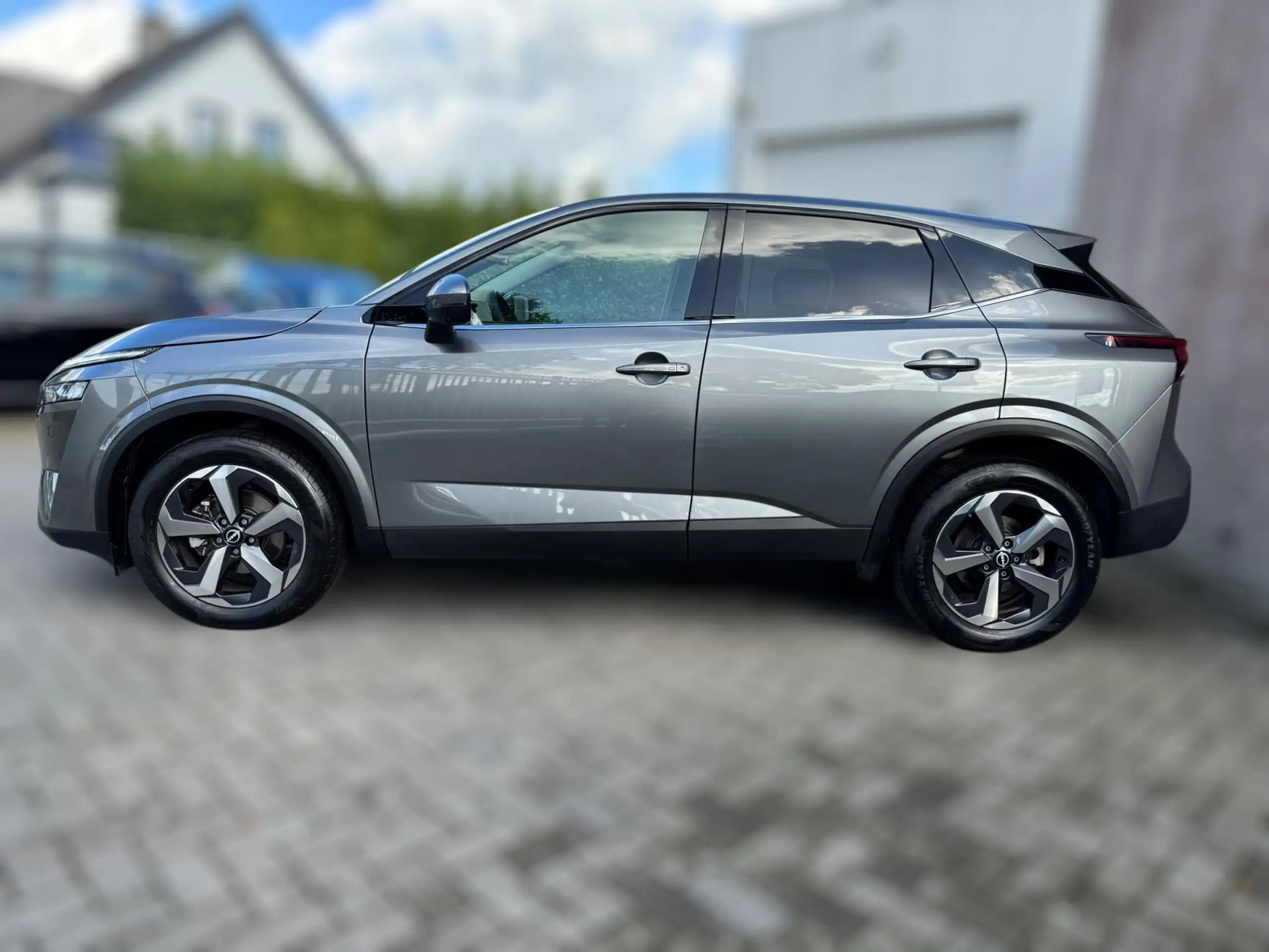 Nissan - Qashqai