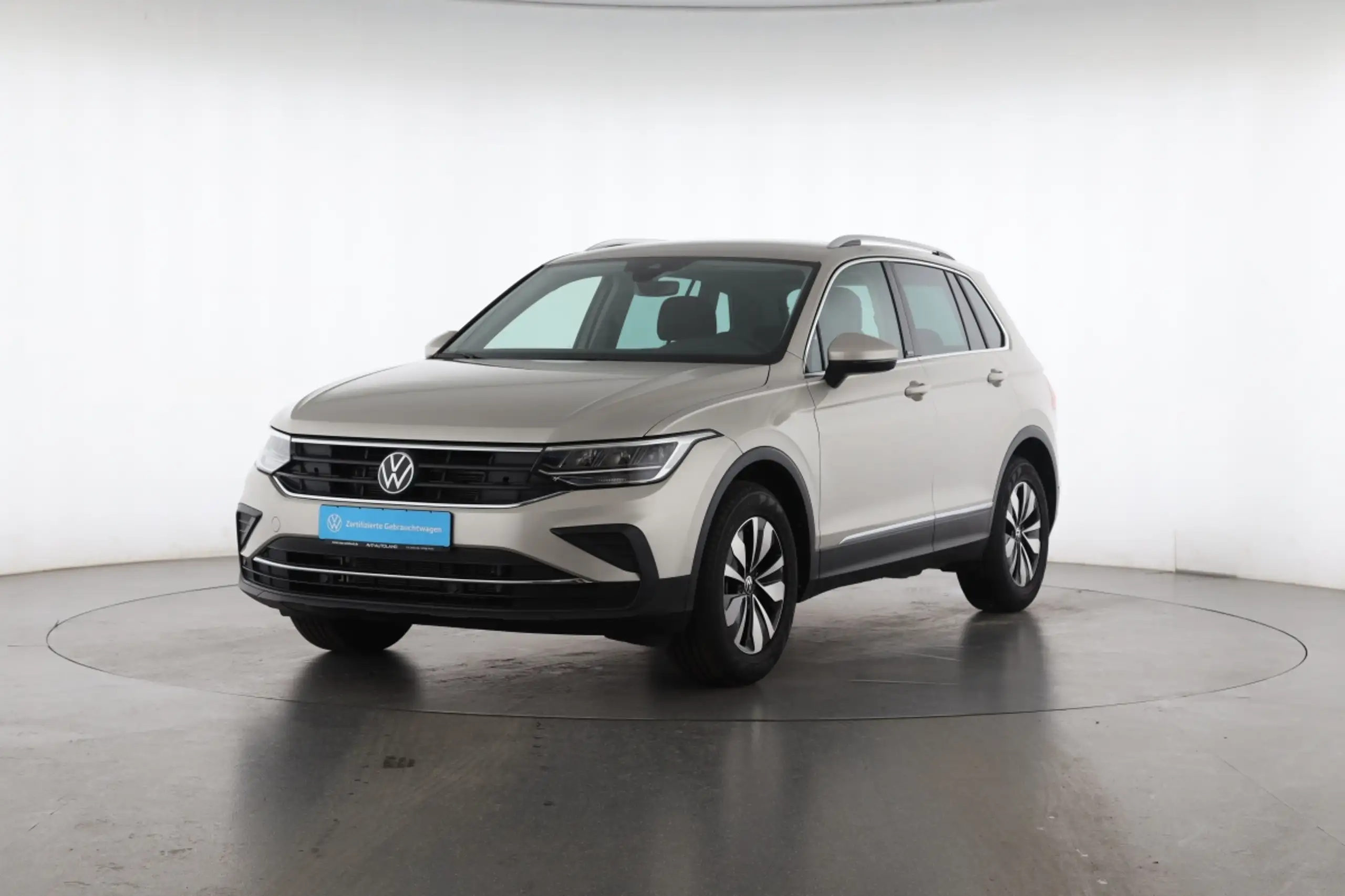 Volkswagen - Tiguan