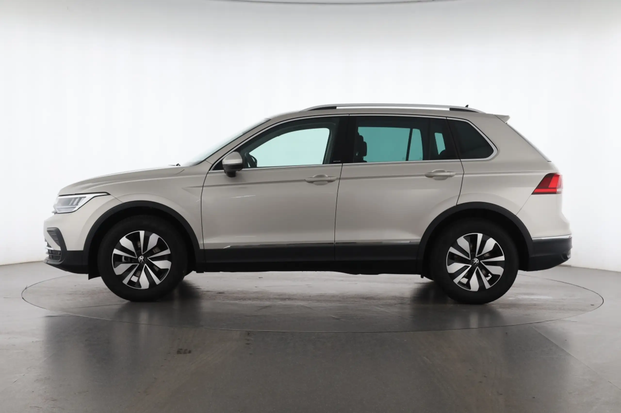 Volkswagen - Tiguan