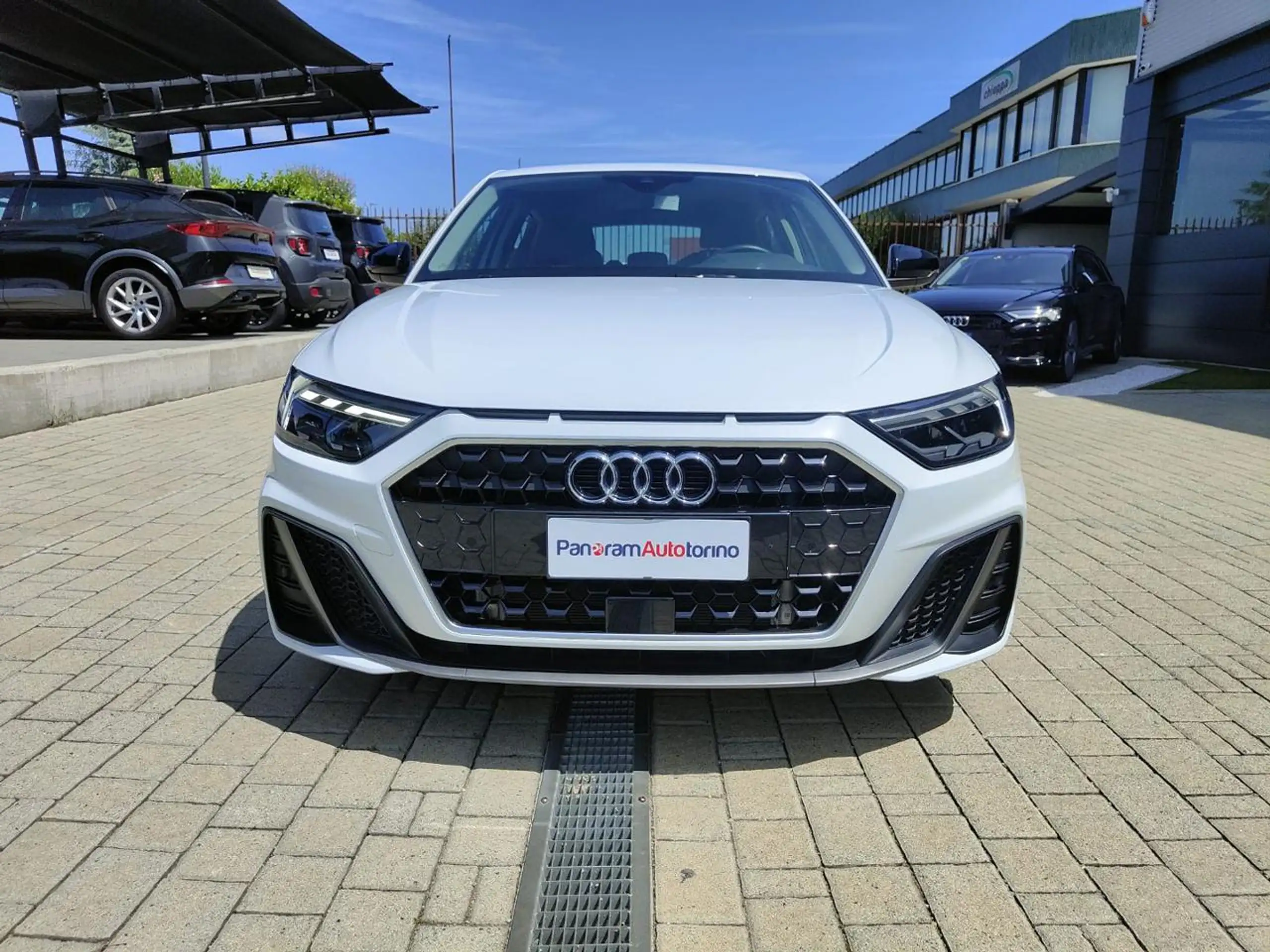 Audi - A1