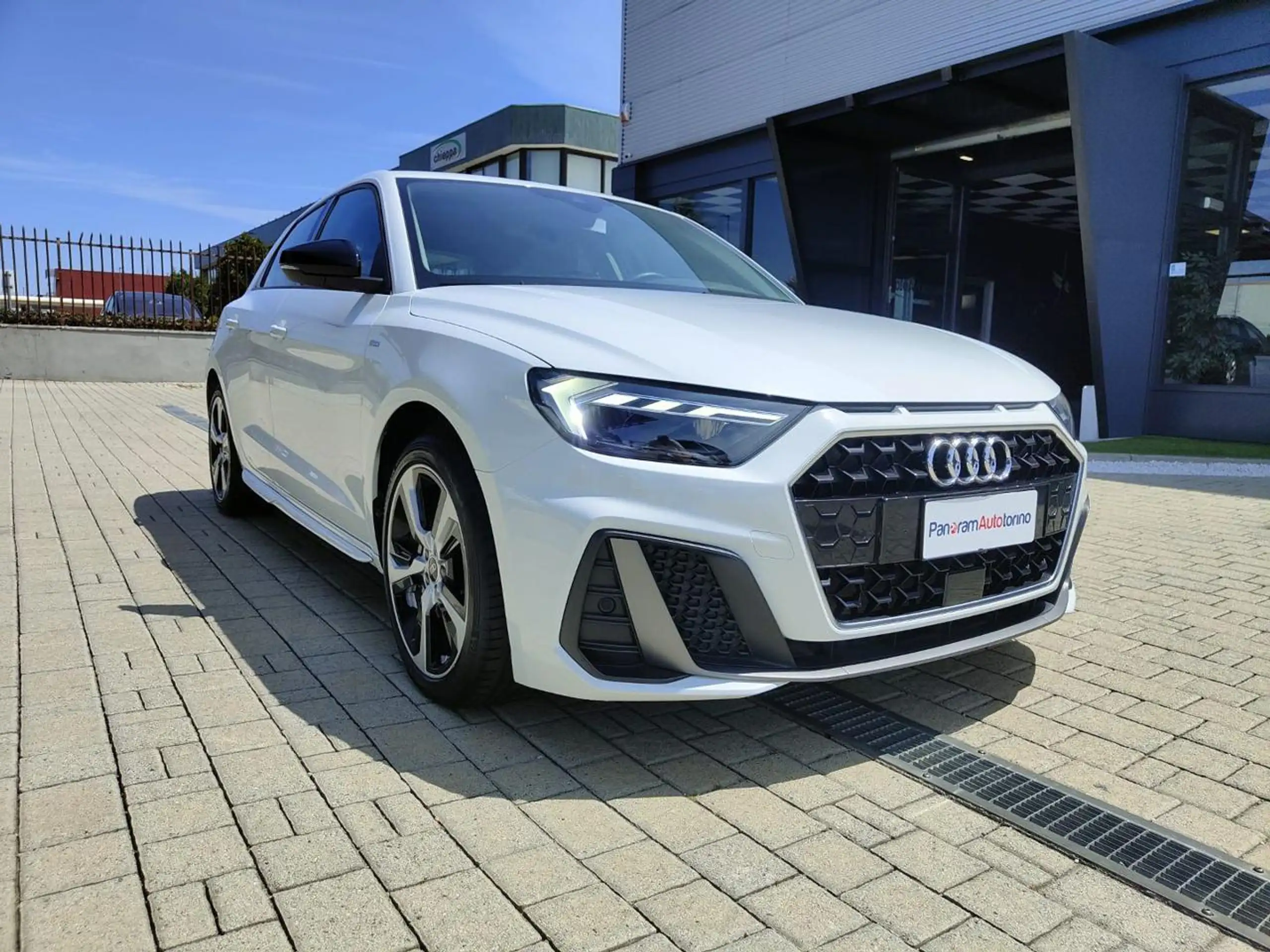 Audi A1 2024