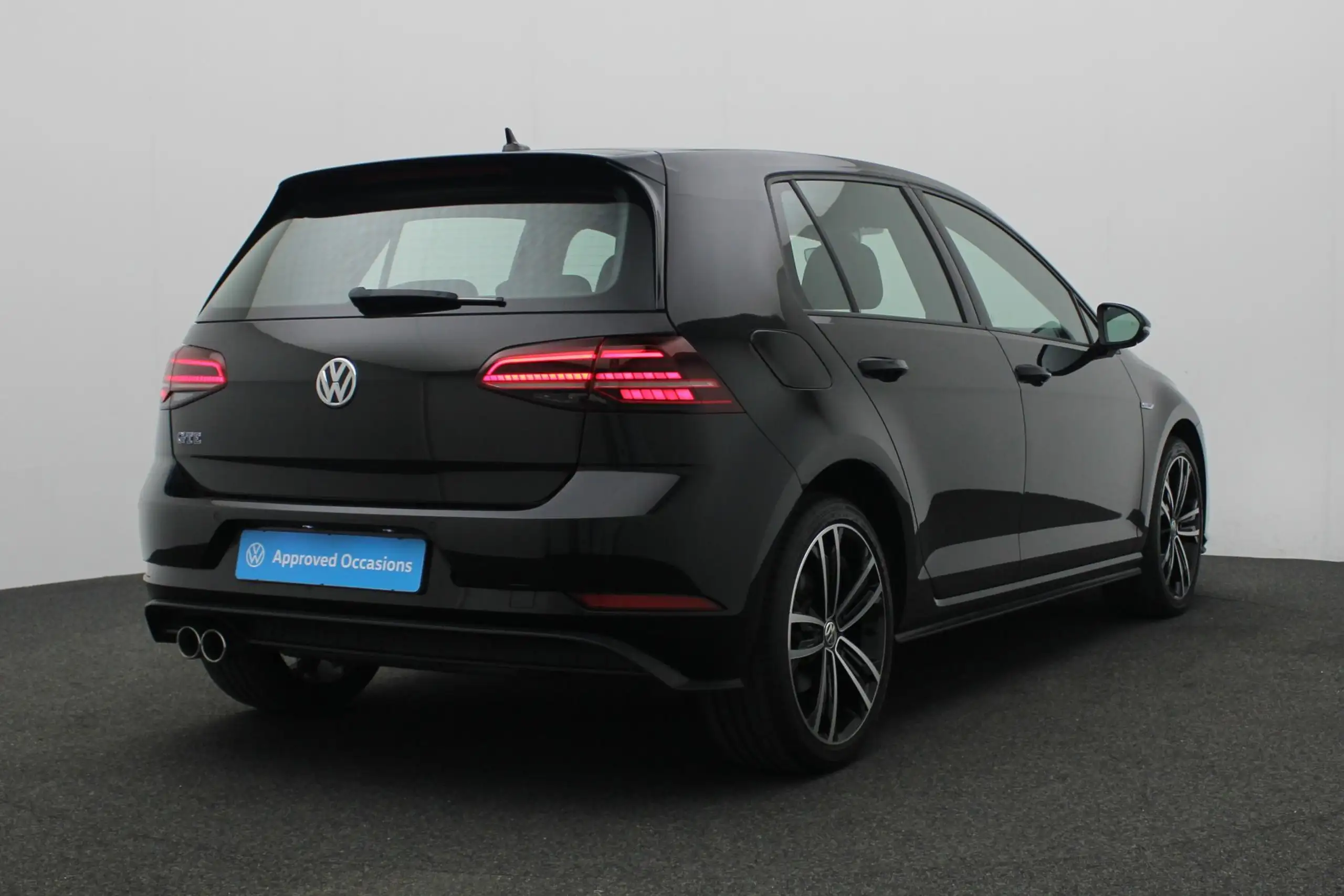 Volkswagen - Golf